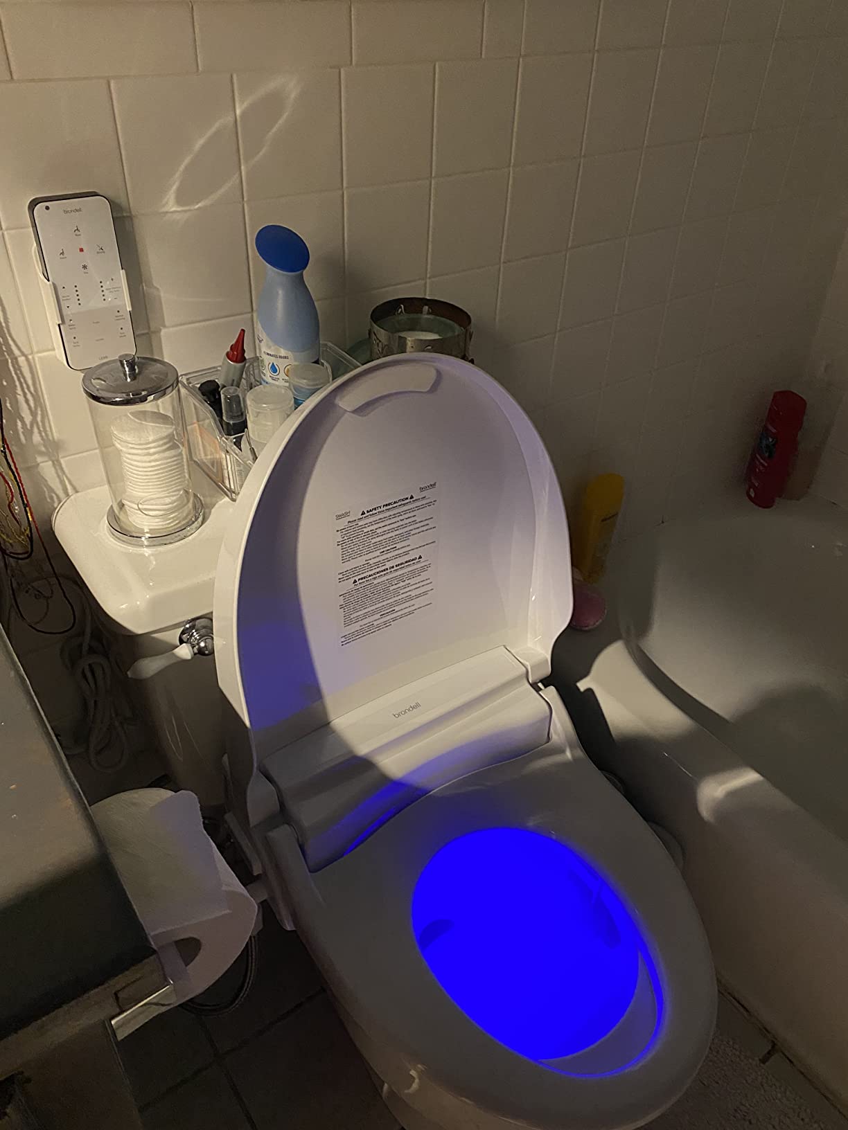 LE99 Bidet Toilet Seat, Fits Elongated Toilets, Electric Bidet with Remote, Warm Air Dryer, Strong Wash Mode, Stainless-Steel Nozzle, Saved User Settings & Easy Installation customer photo 2