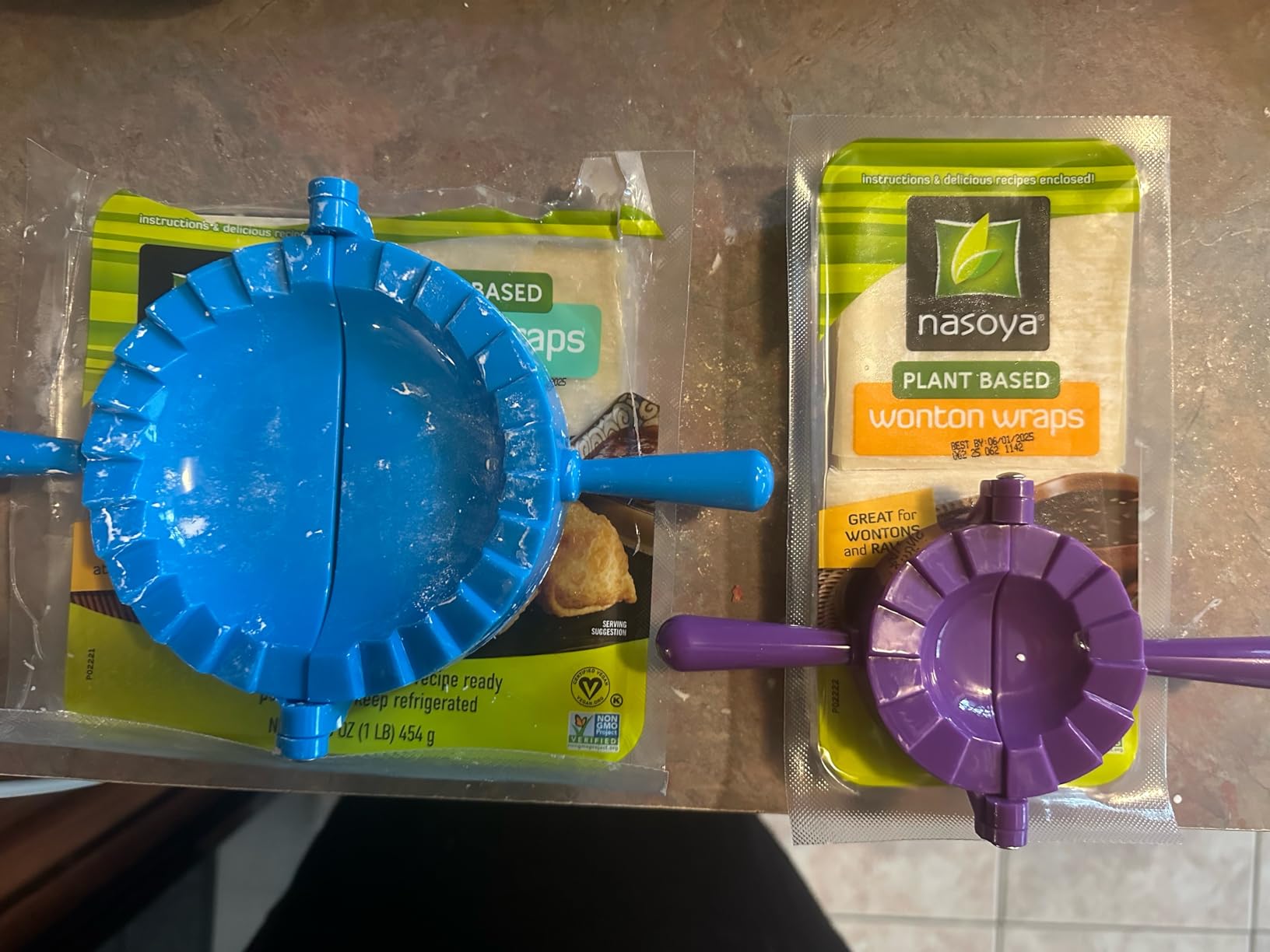 Magic Dumpling Maker Kit, Set of 4 - Mold Ravioli, Empanadas, Momos, Gyozas, Pot Stickers, Pierogi and Calzones customer photo 1