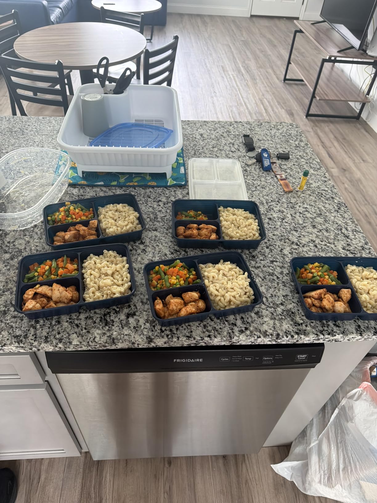Bento Box Adult Lunch Box, 4 Compartment Snack Containers Reusable Meal Prep Stackable BPA-Free Lunch Containers for Home, Work, Travel customer photo 1