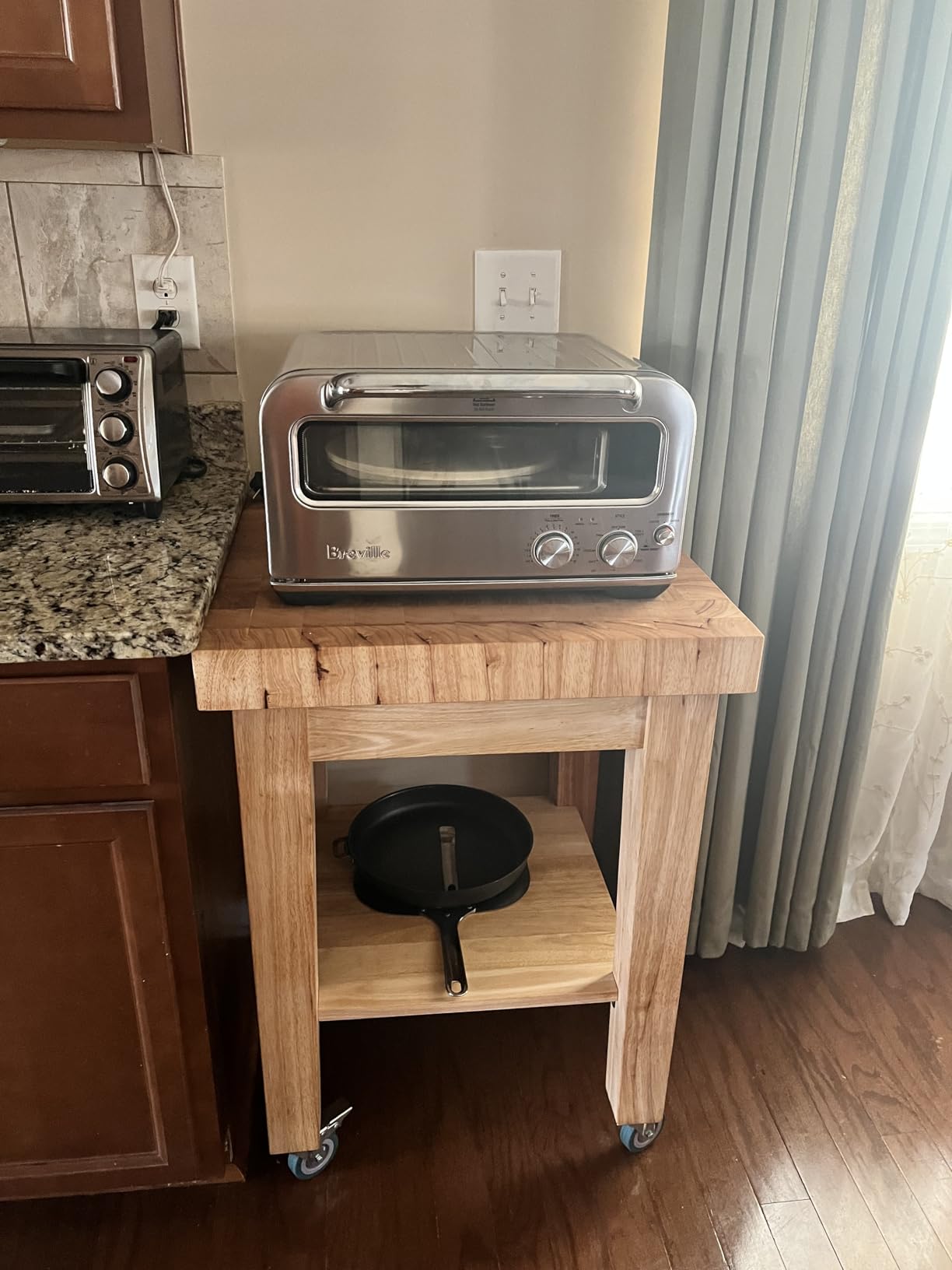Breville Smart Oven Pizzaiolo BPZ820BSS, Brushed Stainless Steel | Craft wood fired, New York-style, thin crust pizzas and more with preset functions in this versatile countertop pizza maker customer photo 1