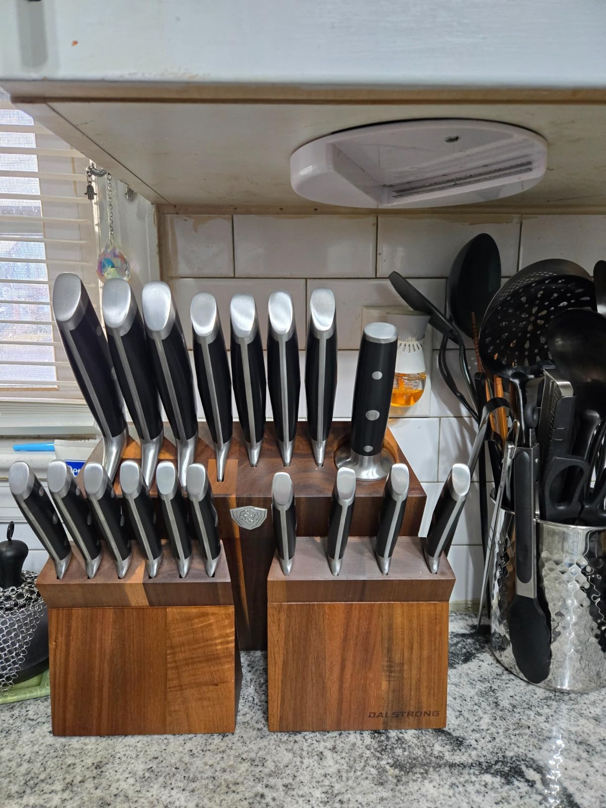 Dalstrong 12-Pc Elite Knife Block Set - German High-Carbon Steel | Full-tang - Chef - Santoku - Nakiri - Boning - Fillet - 6 Steak Knives - Manchurian Ash Block - NSF - Hand-polished Finish customer photo 1