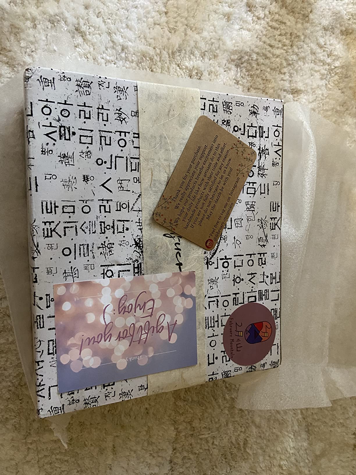 Korean Mother of Pearl Crane Jewelry Box - Elegant Gift for Women & Men - Handmade Lacquer Keepsake Box with Mirror - Birthday, Anniversary, Christmas, Retirement Present customer photo 2