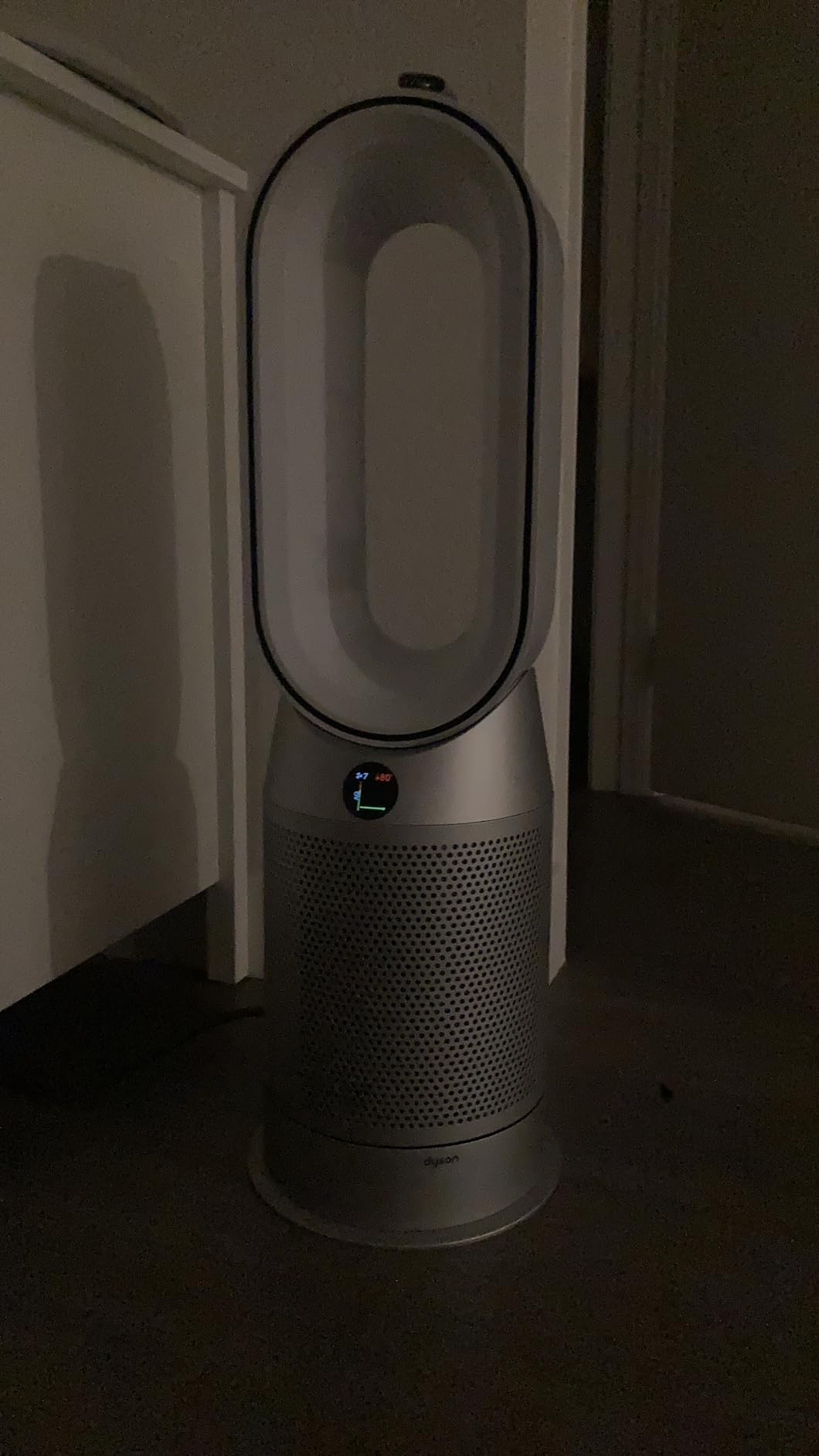Dyson Purifier Hot+Cool HP07 Air Purifier, Heater, and Fan, White/Silver, Large customer photo 1