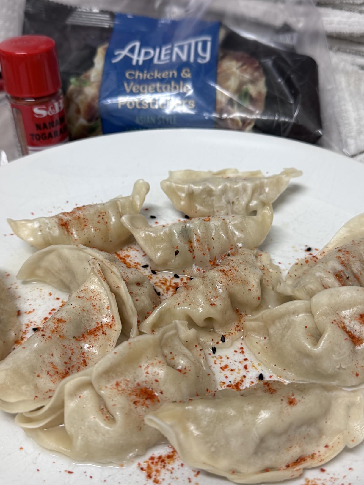 Amazon Brand, Aplenty Chicken & Vegetable Potstickers, 14 Oz (Frozen) customer photo 2