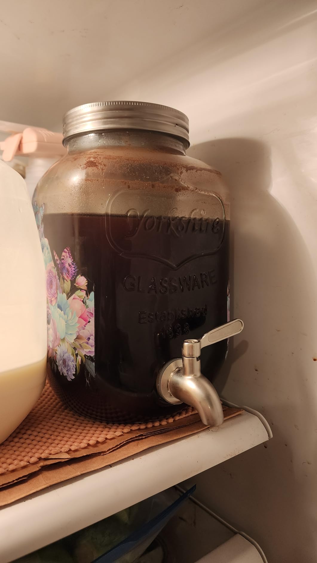 1 Gallon Cold Brew Coffee Maker - 3rd Generation Fine Mesh Filter - Stainless Steel Spigot - Extra Thick Large Glass Mason Jar Drink Dispenser customer photo 1
