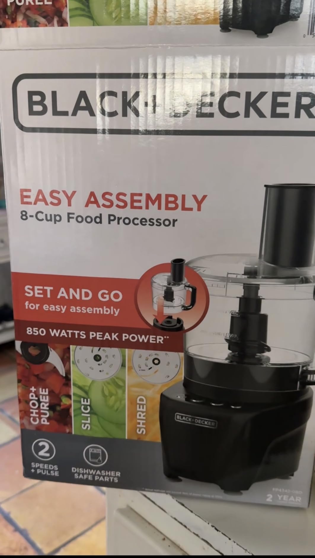BLACK+DECKER Food Processor and Vegetable Chopper, Stainless Steel Blade, 8-Cup Capacity, 450W Power with Attachments to Shred, Slice, Mince, Grind, and Puree | Food Processor with easy assembly, chopping, slicing, shredding, 2 speeds, pulse & dishwasher-safe. customer photo 2