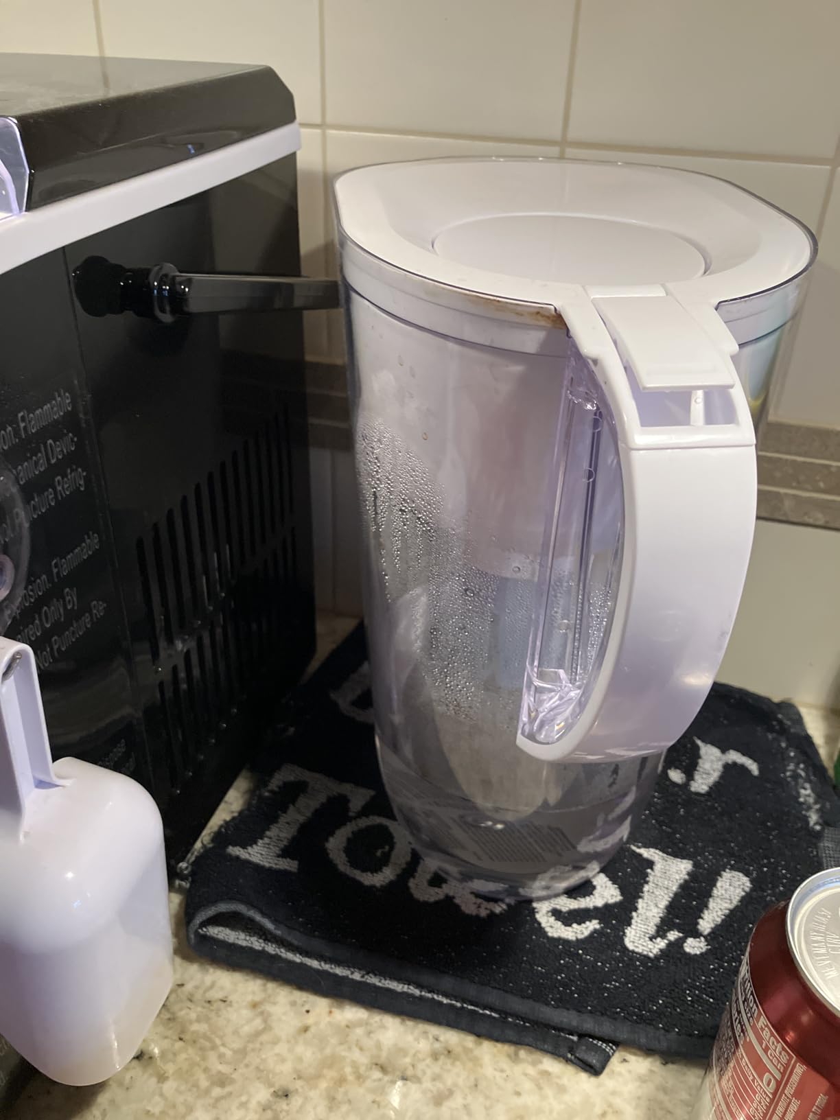 Brita Large 10-Cup Elite Water Filter Pitcher, WQA NSF/ANSI Certified, Reduces 99% of Lead, Microplastics, & 30 Contaminants, BPA-Free, Removes Chlorine Taste & Odor, 1 Filter Included, White customer photo 1