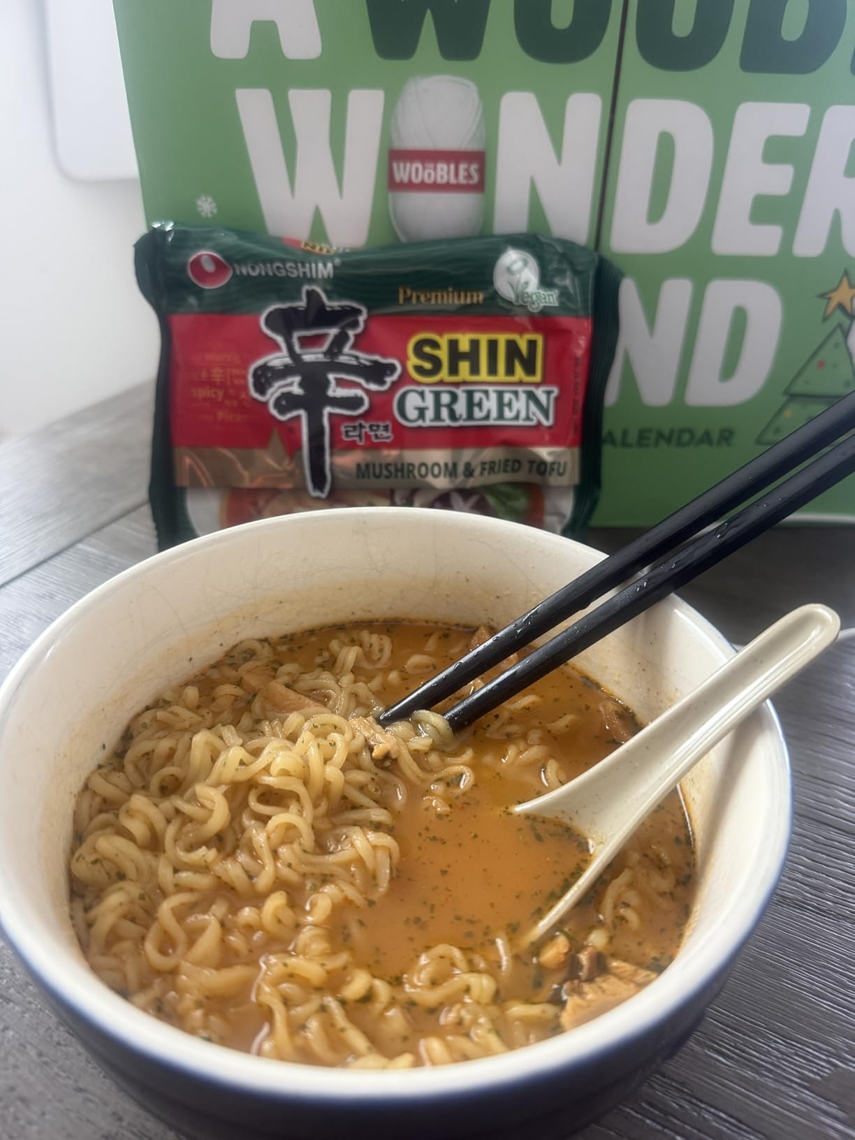 Nongshim Shin Ramyun Green Noodles, Vegan Spicy Korean Instant Ramyun, Mushroom & Fried Tofu Flavor, Bold Veggie Flavored Broth, Quick & Easy, Pantry Essential, Microwaveable, 4.4 oz (Pack of 4) customer photo 1