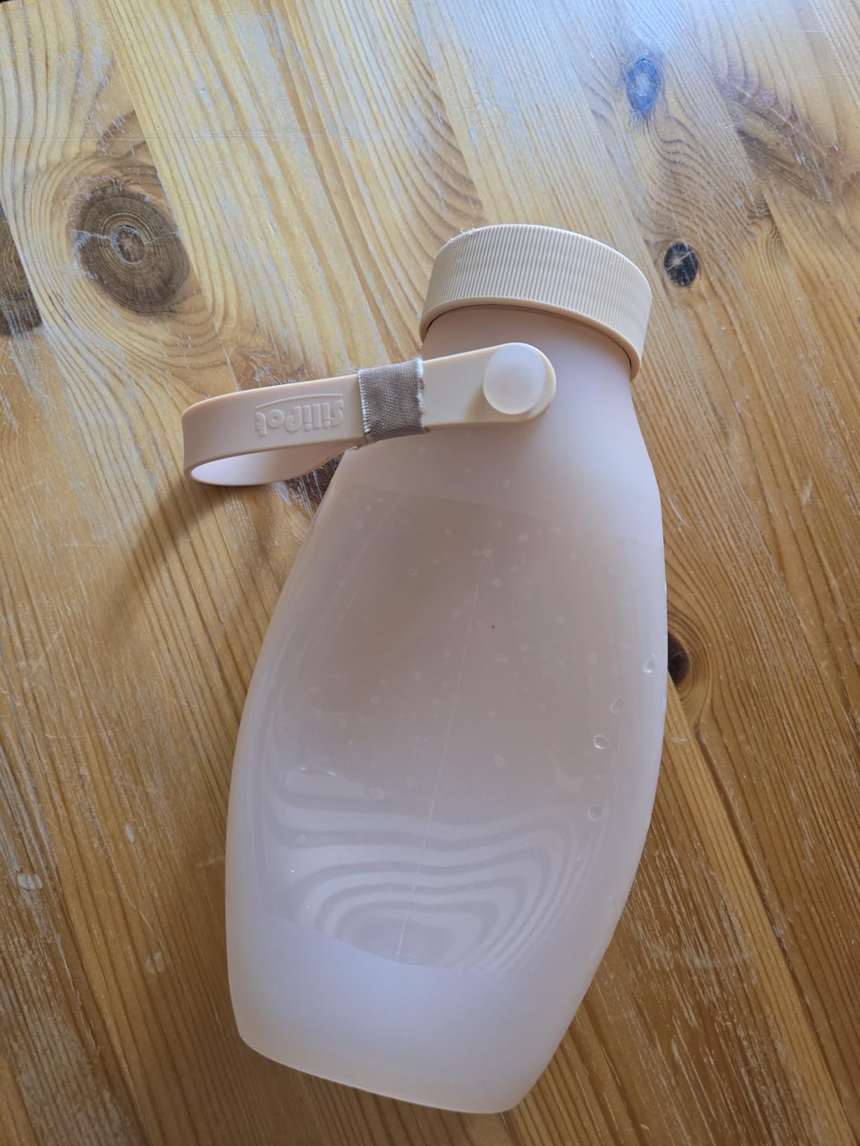BLUE GINKGO Collapsible Water Bottle - Lightweight, Foldable Silicone Bottle for Travel, Hiking, and Camping (16.9oz, Made in Korea) customer photo 2