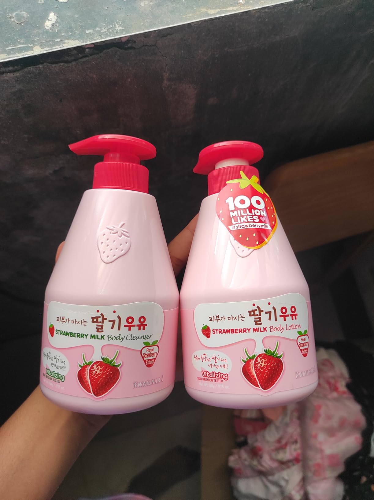 Kwailnara Green Tea Milk Body Wash & Lotion Set (19.75 Oz Each) - 2-Piece Korean Skincare Duo for Revitalized Skin | Milk Protein, Royal Jelly & Green Tea Extract | Paraben-Free customer photo 1