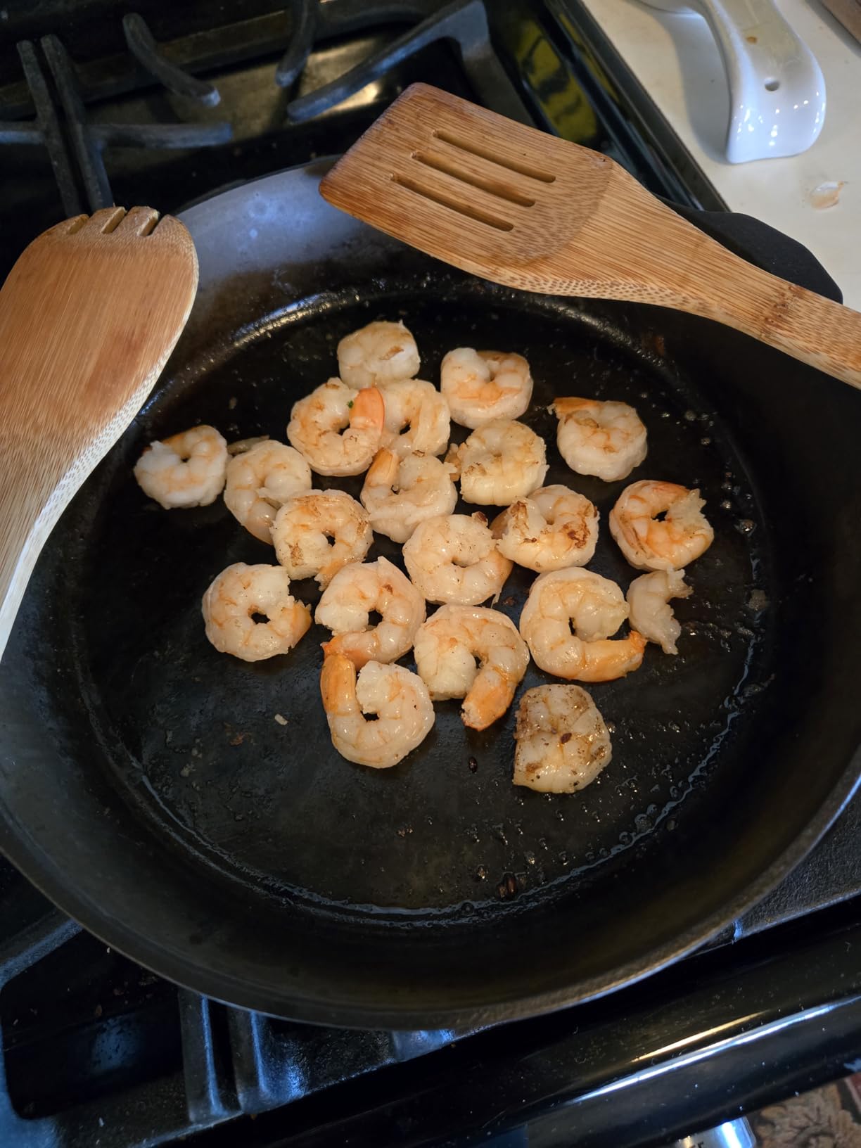 Field Company No.10 Large Cast Iron Skillet - 11.6-Inch Pre-Seasoned Pan, Lighter & Smooth, Made in USA customer photo 1