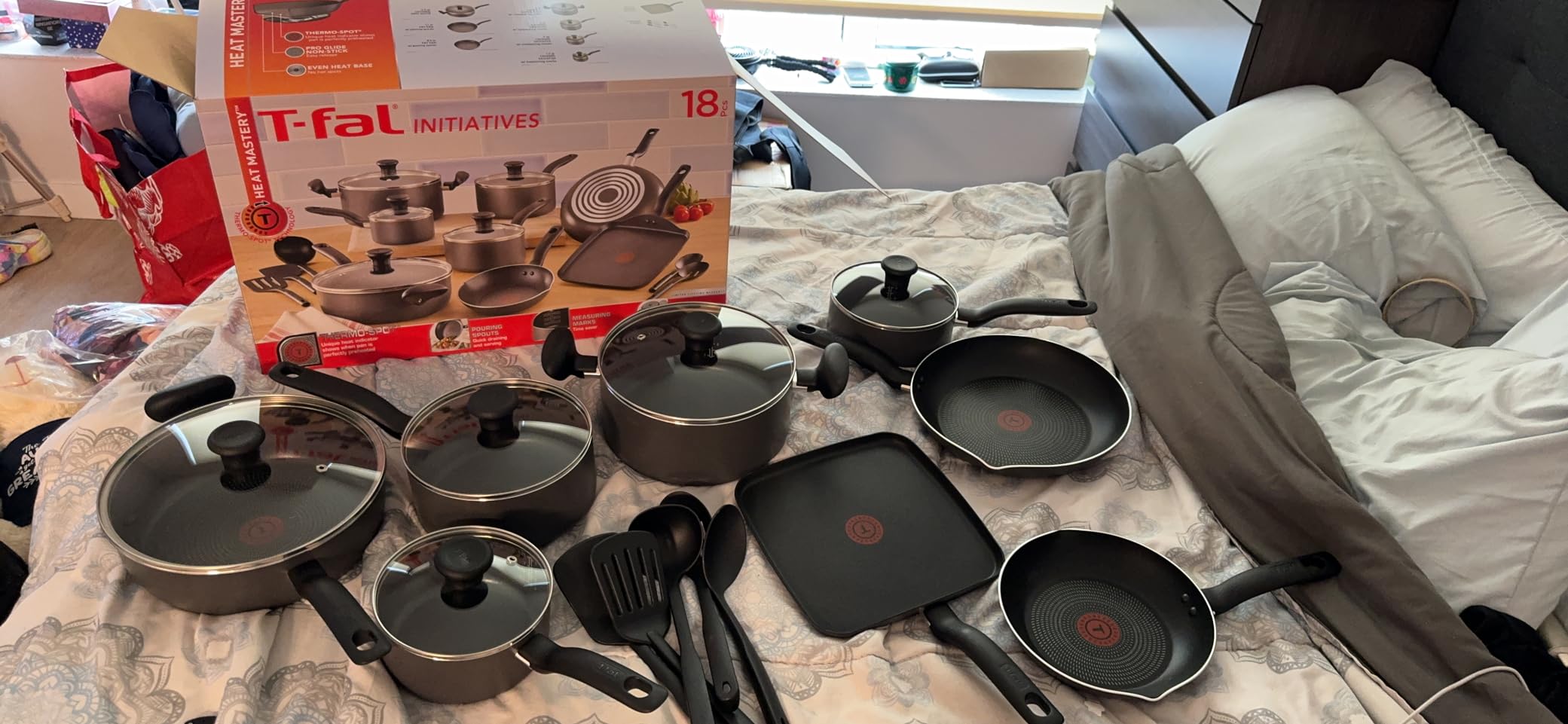 T-fal Initiatives Nonstick Cookware Set 6 Piece Oven Safe 350F Cookware, Pots and Pans, Oven, Broil, Dishwasher Safe Gray customer photo 2