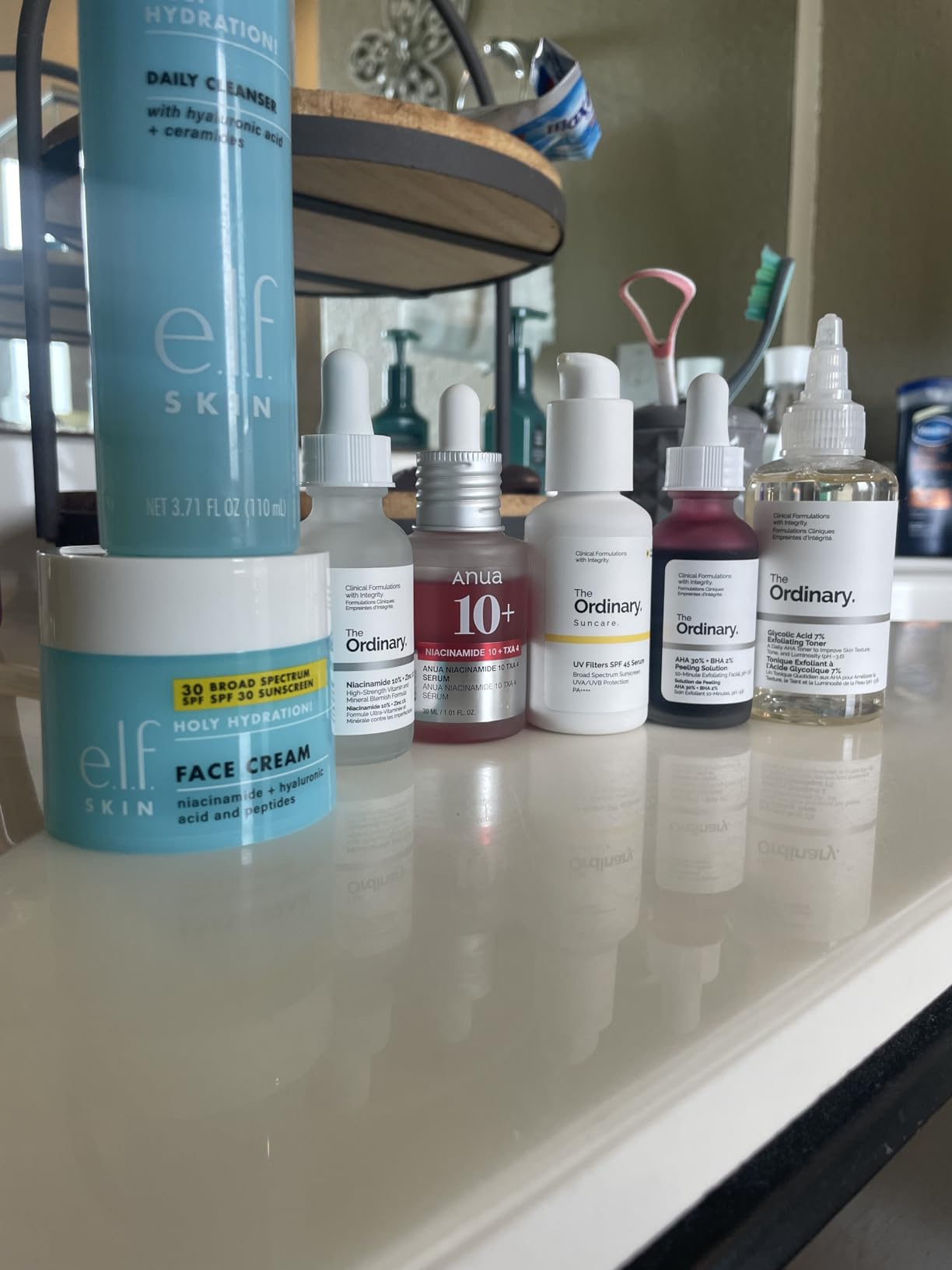 Anua Niacinamide 10 + TXA 4 Serum, Dark Spot Care, Hyaluronic Acid, Tranexamic Acid, Lightweight & Hydrating All-in-One Daily Facial Serum for Glass Skin, Korean Skincare, 1.01 fl.oz customer photo 2