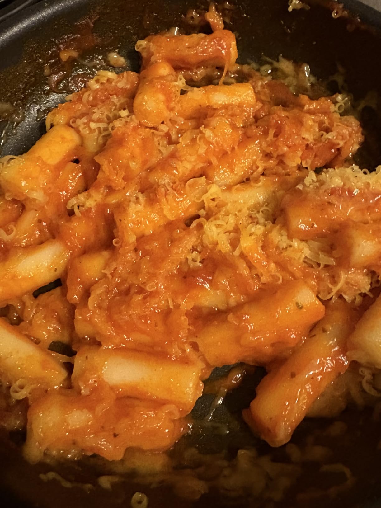 DONG WON Topokki with Cheese and Spicy Sauce, Korean Rice Cake Stick, Korean Street Food, 8.46 oz customer photo 1
