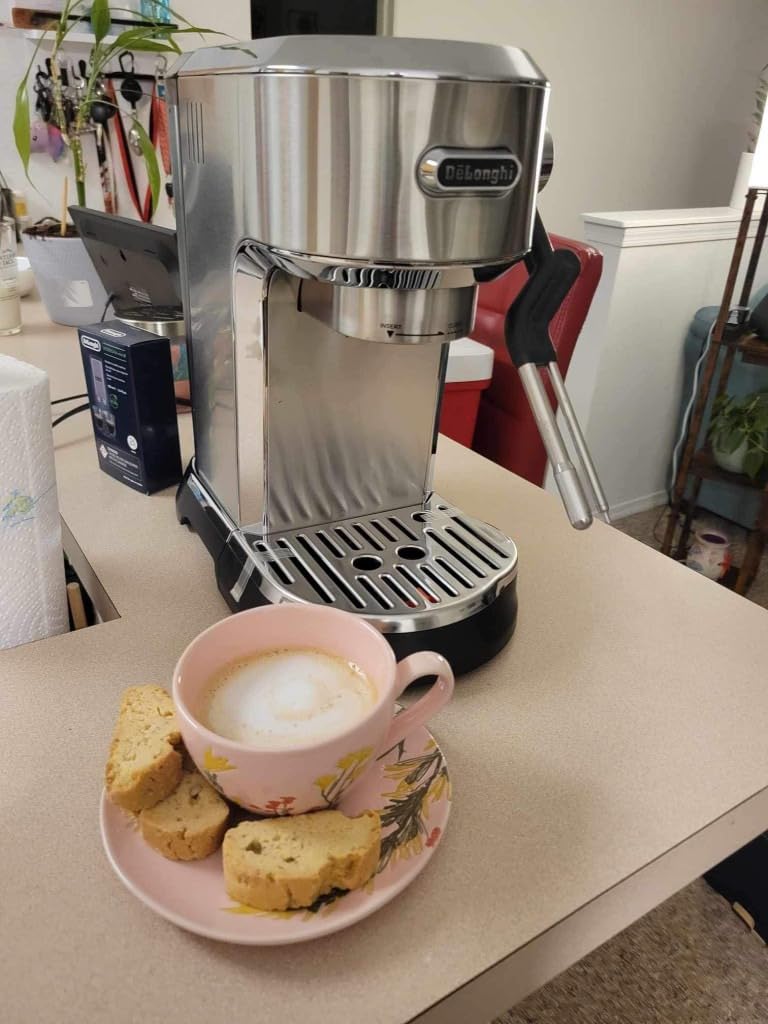 De'Longhi Dedica Maestro Plus Espresso Machine, Automatic Steam Wand, 3 Coffee Temp & Milk Foam Settings, 54oz Removable Tank, Easy-to-Clean Dishwasher-Safe Parts, Compact Stainless Steel Design customer photo 1