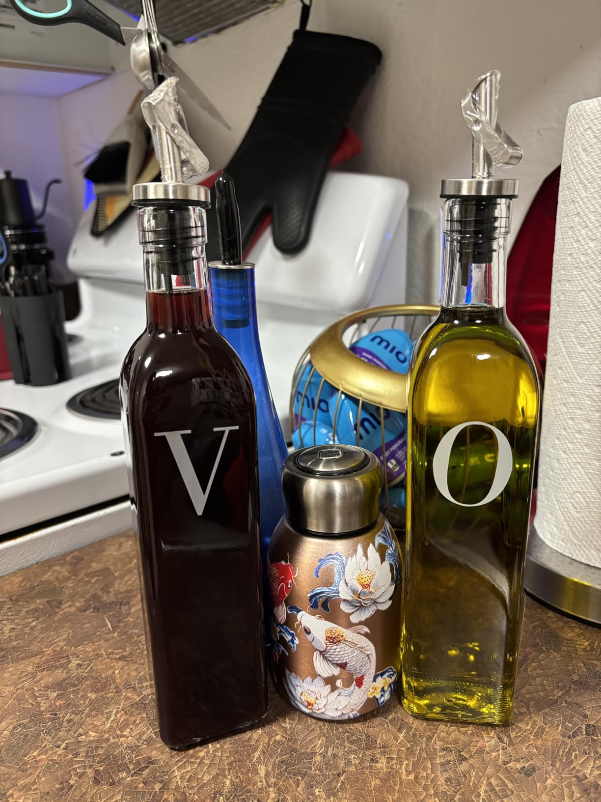 GREENOLIVE Olive Oil Dispenser Bottle - 17 oz. Clear Glass Bottle with No-Drip BPA-Free Spout customer photo 1