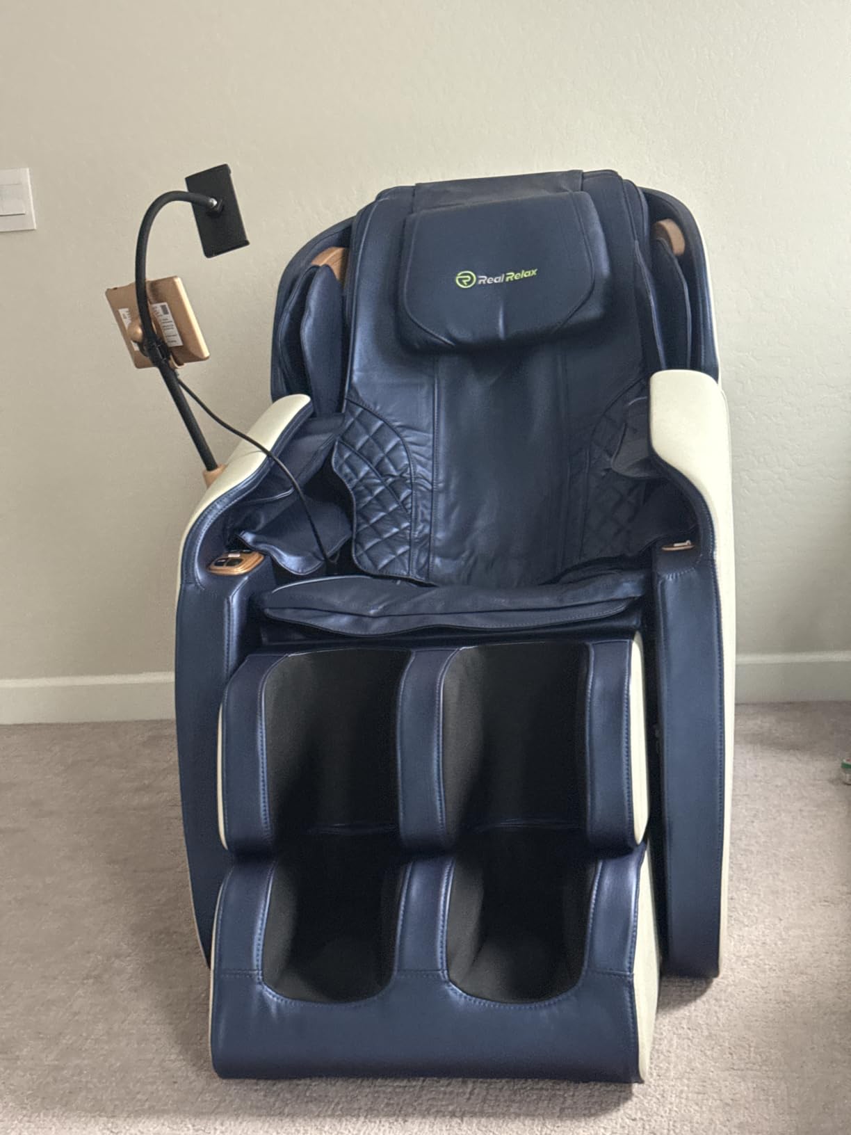 Real Relax Massage Chair Full Body with Unique Phone Controller, Zero Gravity 3D SL-Track Recliner with APP Control, Child Lock, Pause Button, Favor-06, Black customer photo 3