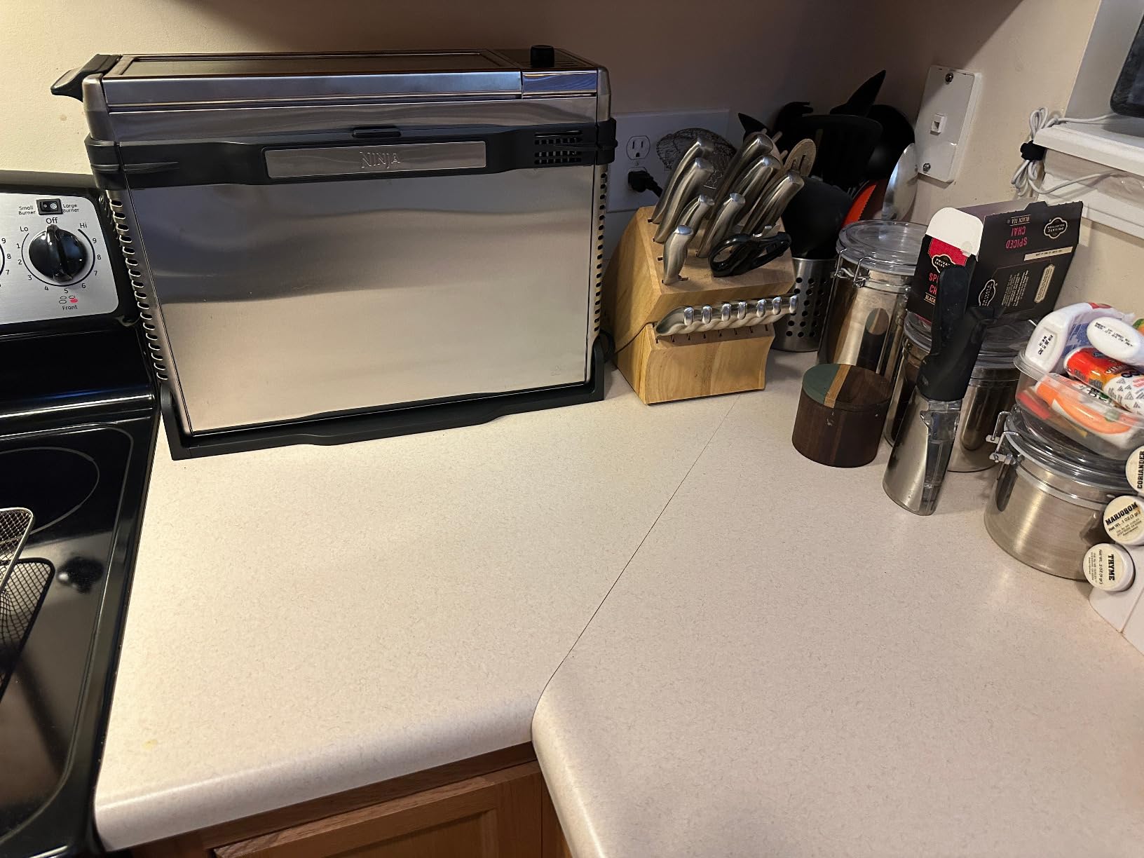 Ninja Flip Toaster Oven & Air Fryer, 8-in-1, Stainless Steel, SP151 | Air fry, bake, broil, toast, bagel, dehydrate, reheat, 1800W, Flip up & away, XL capacity customer photo 2