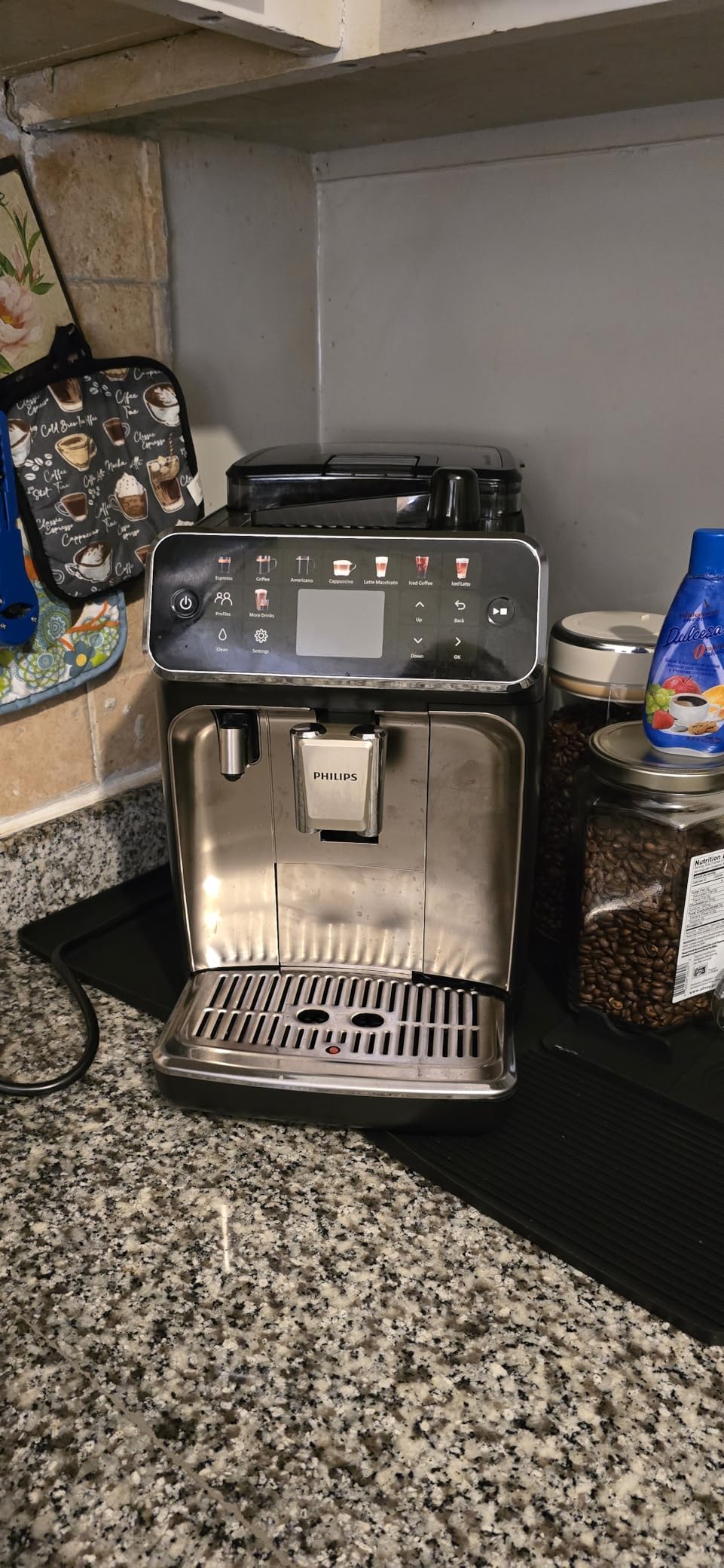 PHILIPS 5500 Series Fully Automatic Espresso Machine, LatteGo Milk System | 20 Hot & Iced Coffee Pre-Sets customize coffee strength, milk and cup size, QuickStart, ceramic grinder, 15 bars EP5544/94 customer photo 1