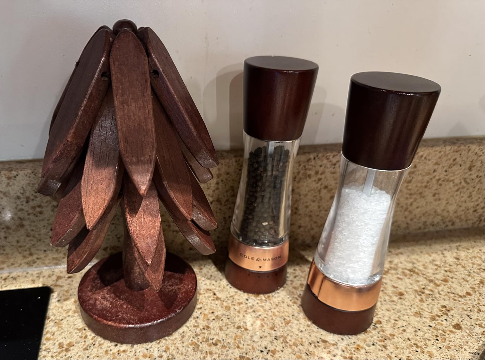 Natural Foldable Black Walnut Wooden Trivet Set - 4 Trivets + 1 Stand for Hot Dishes, Pot, Bowl, Teapot, Hot Pot Holders(Black Walnut) customer photo 1