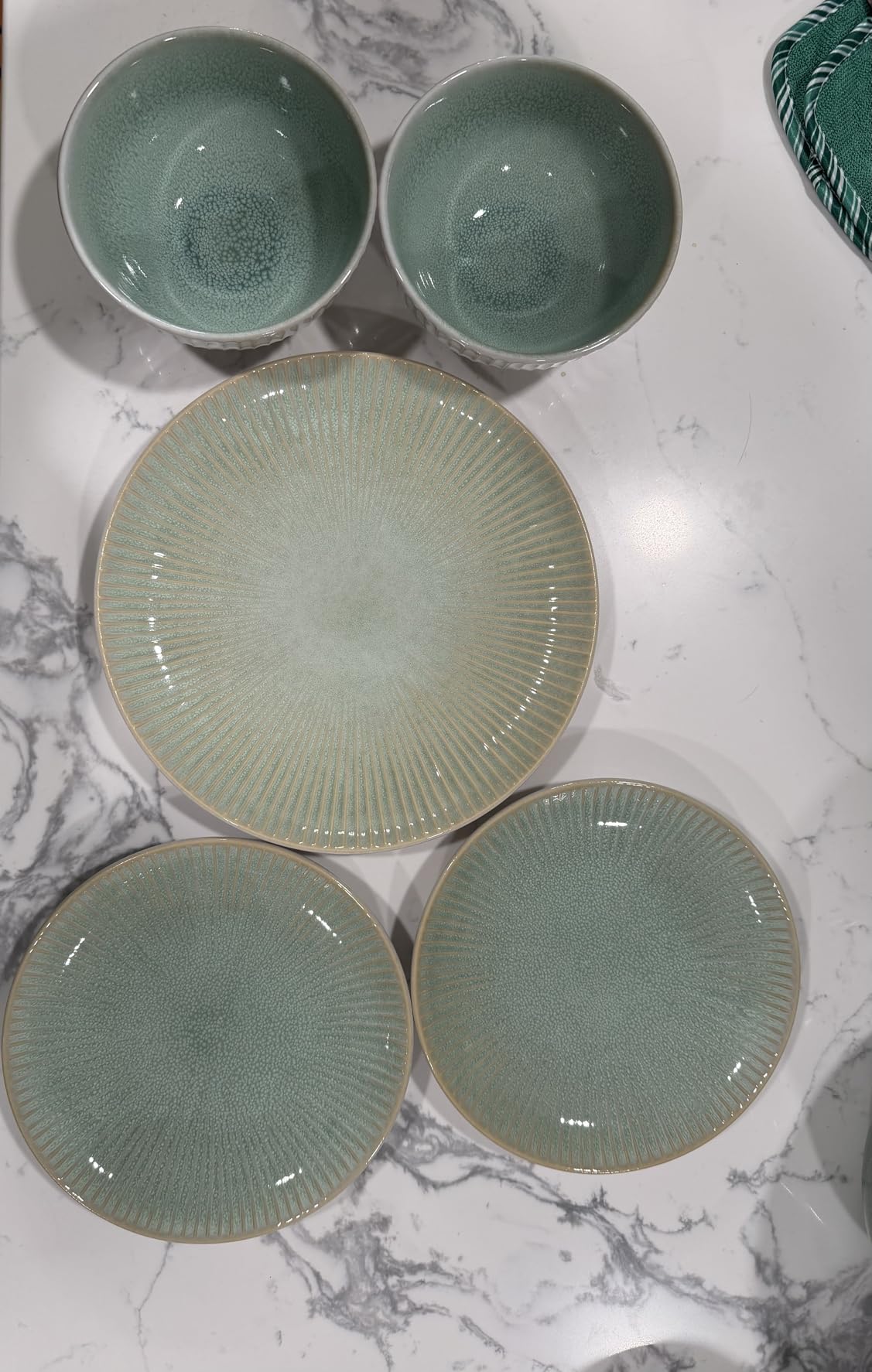 Pokini Ceramic Dinnerware Sets for 4, 12pcs Plates and Bowls Sets Dish Set | Stoneware Dishware sets, Microwave & Dishwasher Safe, Cereal Bowls and Dinner Plates Set, Stackable Dishes Set, Sage Green customer photo 1