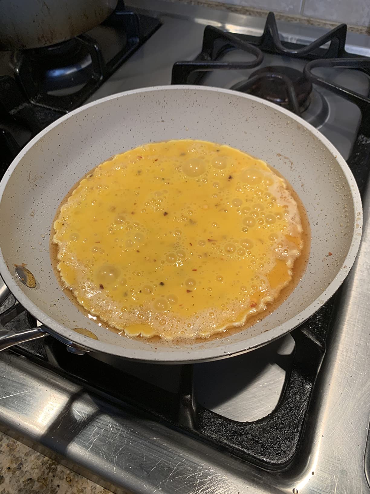 Mueller Frying Pan, Heavy Duty German Stone Coating Non-Stick Frying Pan, No PFOA or APEO, Dishwasher and Oven Safe, Even Heat Distribution, Cool Stainless Steel Handle, Light Grey customer photo 2
