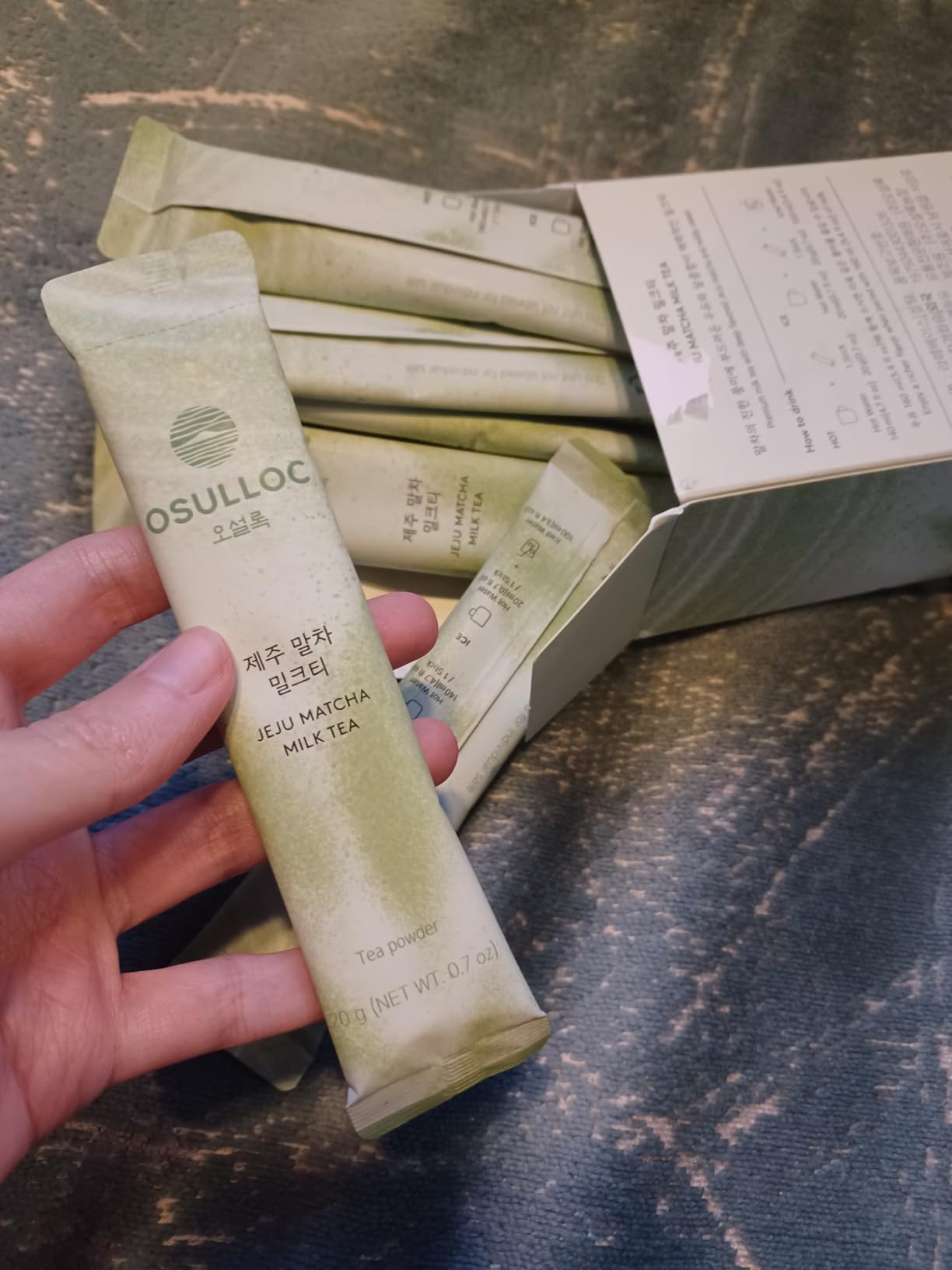 OSULLOC Jeju Matcha Milk Tea Powder Stick Packets 10 Count | Easy stick packets(7oz X 10 Packets), and recipes for hot, iced, or milk-based drinks customer photo 2