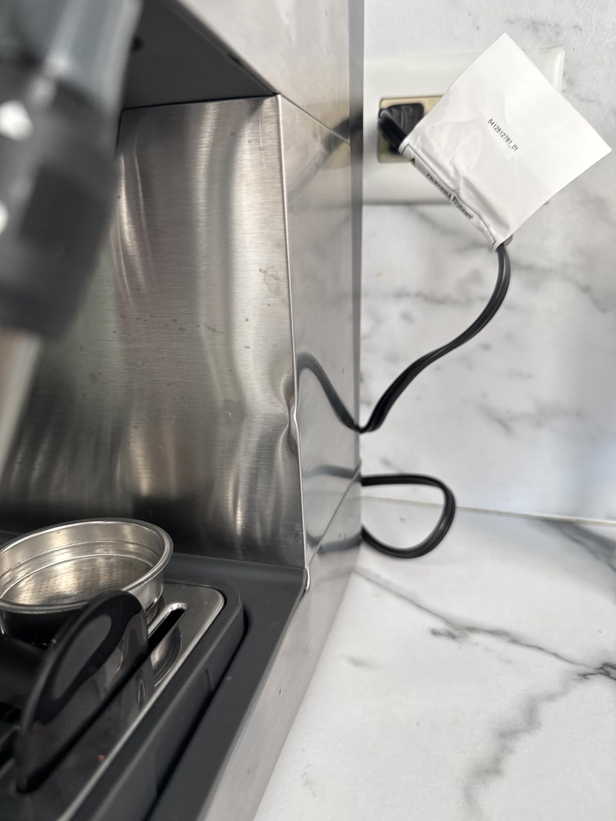 De'Longhi Classic Signature Espresso Machine with Adjustable Milk Frother customer photo 2