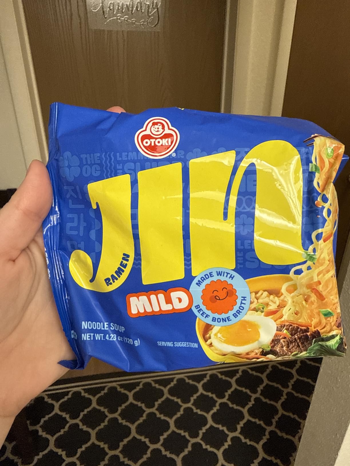 Ottogi Jin Ramen Mild Korean Instant Ramen, 13-Hour Simmered Beef Bone Broth, Mild Savory Flavor, 4.23 oz (Pack of 4) customer photo 2