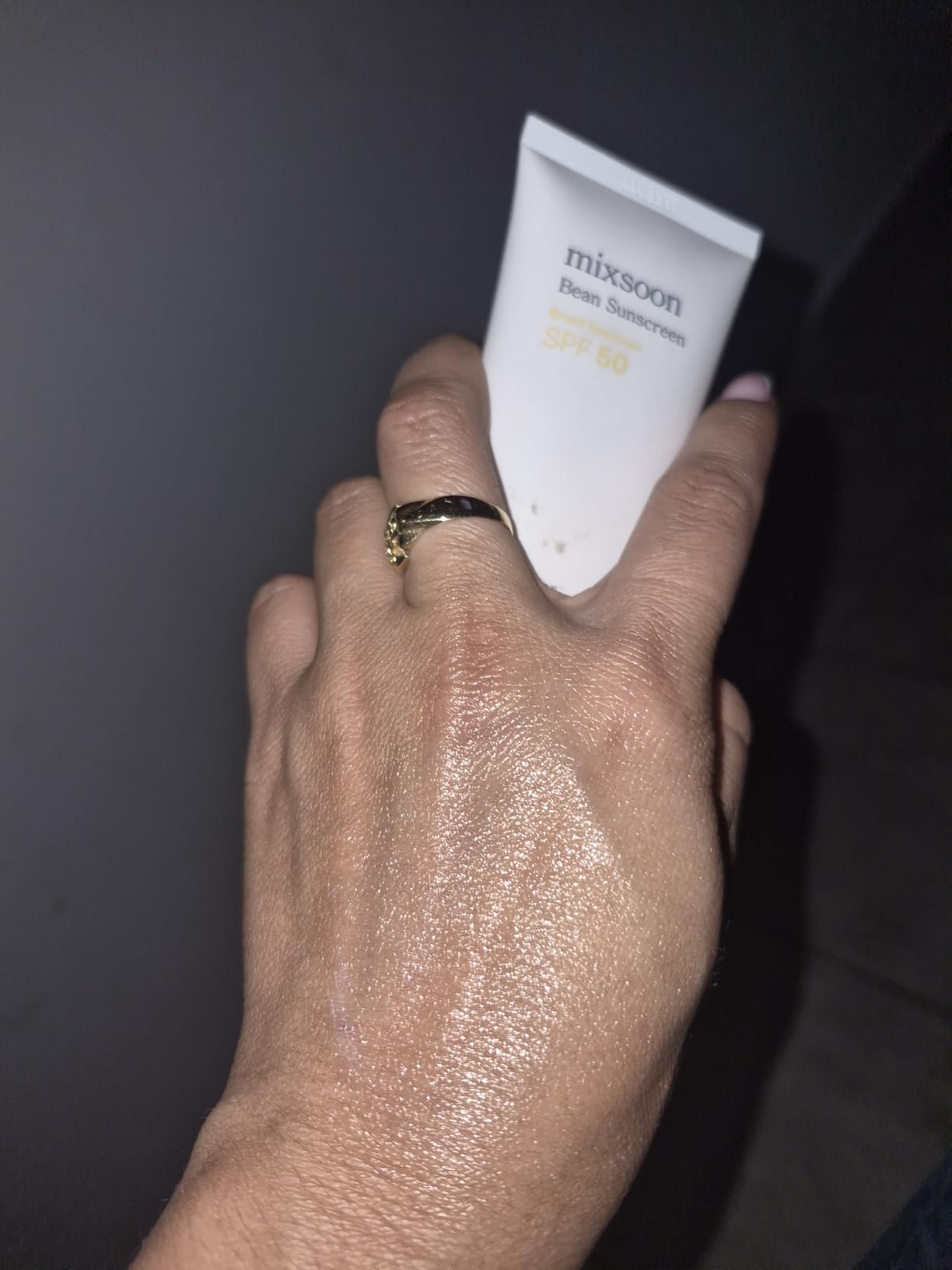 Round Lab Bean Sunscreen - Lightweight Airy Texture SPF 50 No Pilling Korean Sunscreen for Face, No White Cast, Non-Sticky, 50ml / 1.69 fl.oz. Korean Glass Skin Care customer photo 1