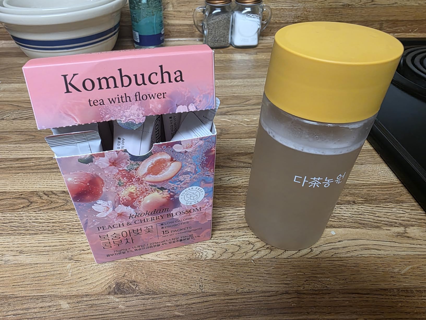 KKOKDAM Kombucha Tea - Peach & Cherryblossom Korean Tea - Instant Tea Sticks, Powder Drink Mix with Real Flower, Unique Korean Gift for Women - 15 Packs customer photo 1