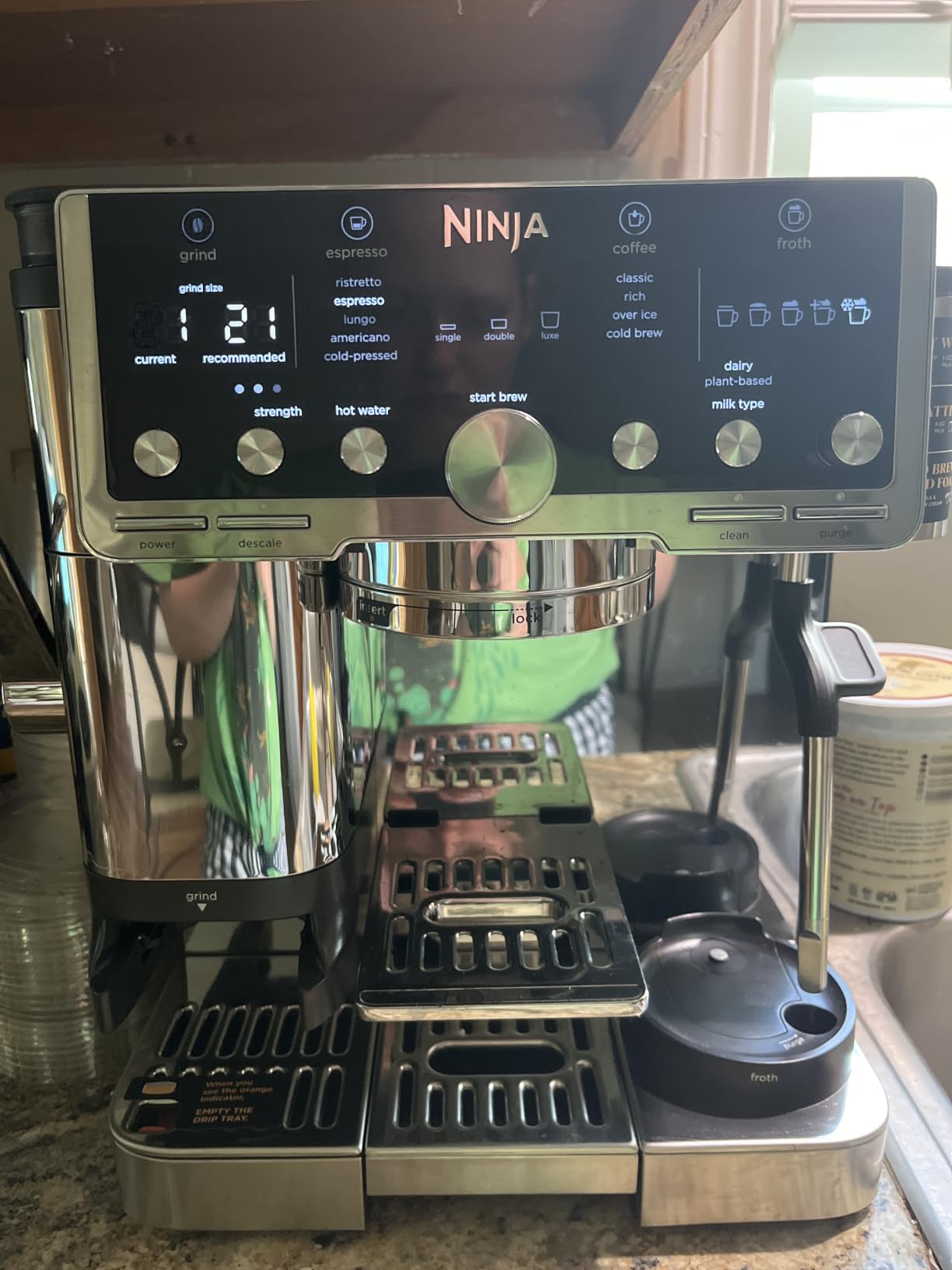 Ninja Luxe Café Pro Series, Espresso, Cold Brew, Hot Water, ES701 | Drip Coffee, Integrated Tamper, Built-in Grinder, Hands-Free Frother for Cappuccinos, Lattes, Americanos, Dairy or Non-Dairy customer photo 2