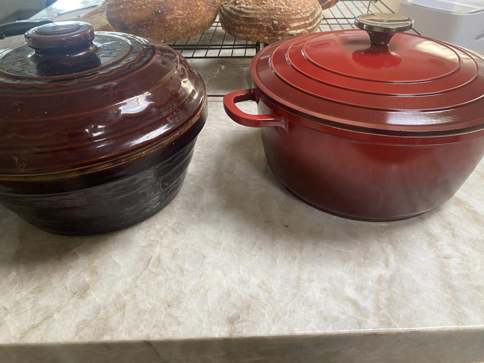 OVENTE 4.6 Qt Aluminum Dutch Oven with Lid, Red DOA546R | Non-Stick Coated Cookware for Sourdough Bread Baking, Braising, Cooking Soups & More, Dishwasher Safe, Works on All Stovetops customer photo 1