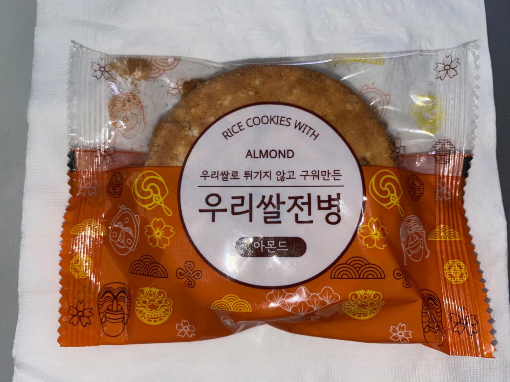 Korean Food Shinwhadang Rice Wafer Snacks, Almond Flavor, Crispy, 6Pk 9.6oz | Oven-baked Korean rice crackers with almond flavor and a light, crispy texture customer photo 2