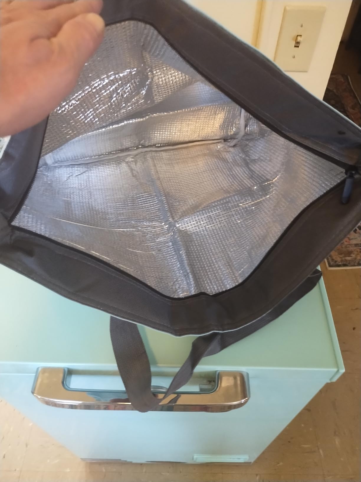 mosago Commercial Insulated Food Delivery Bag 39L, Grocery Tote Bag, Grey | Heavy Duty Thermal Catering Tote with Top Zipper, Leakproof Hot & Cold Transport Bag for Grocery, Beach, Travel, Collapsible customer photo 1
