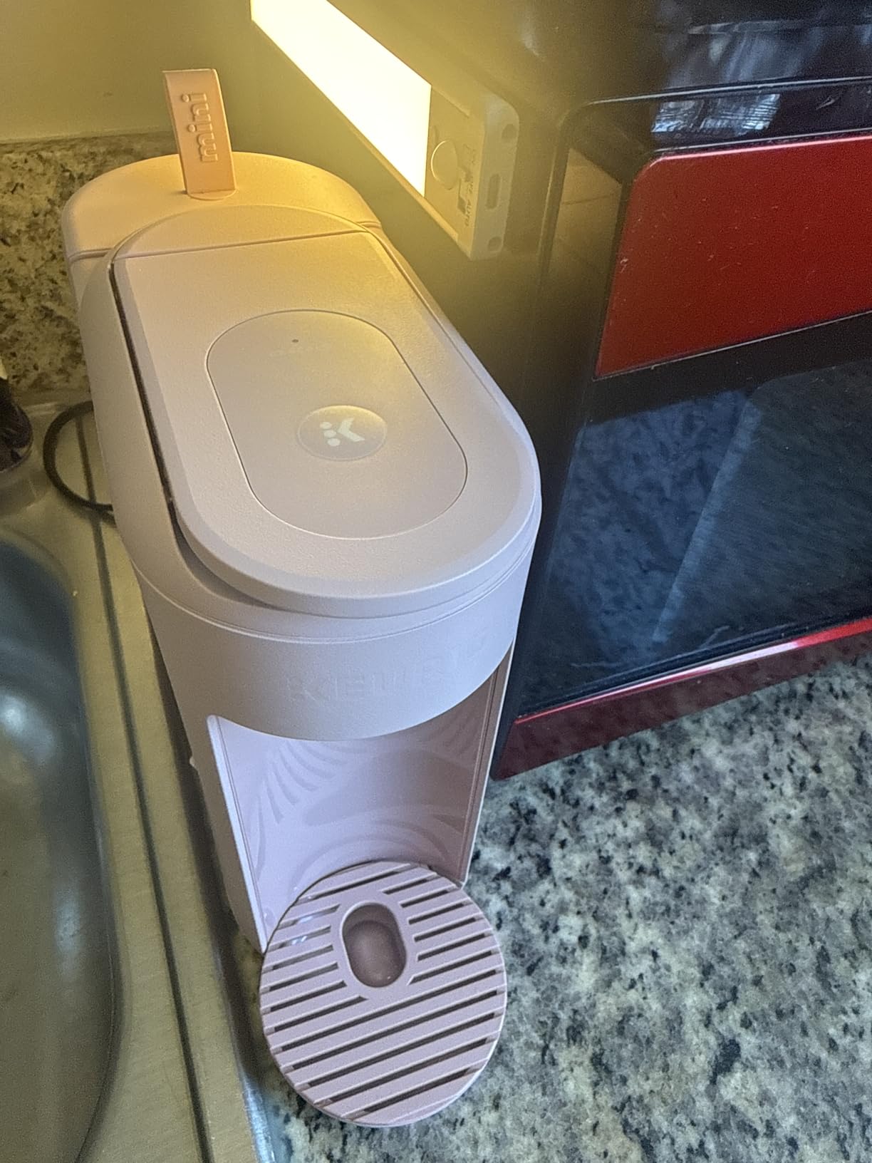 Keurig K-Mini Mate Single Serve K-Cup Pod Coffee Maker, Brews Up to 12 oz Cup, Compact Portable Coffee Machine for Small Spaces, Great for Dorms & Offices, Glamping Green customer photo 1