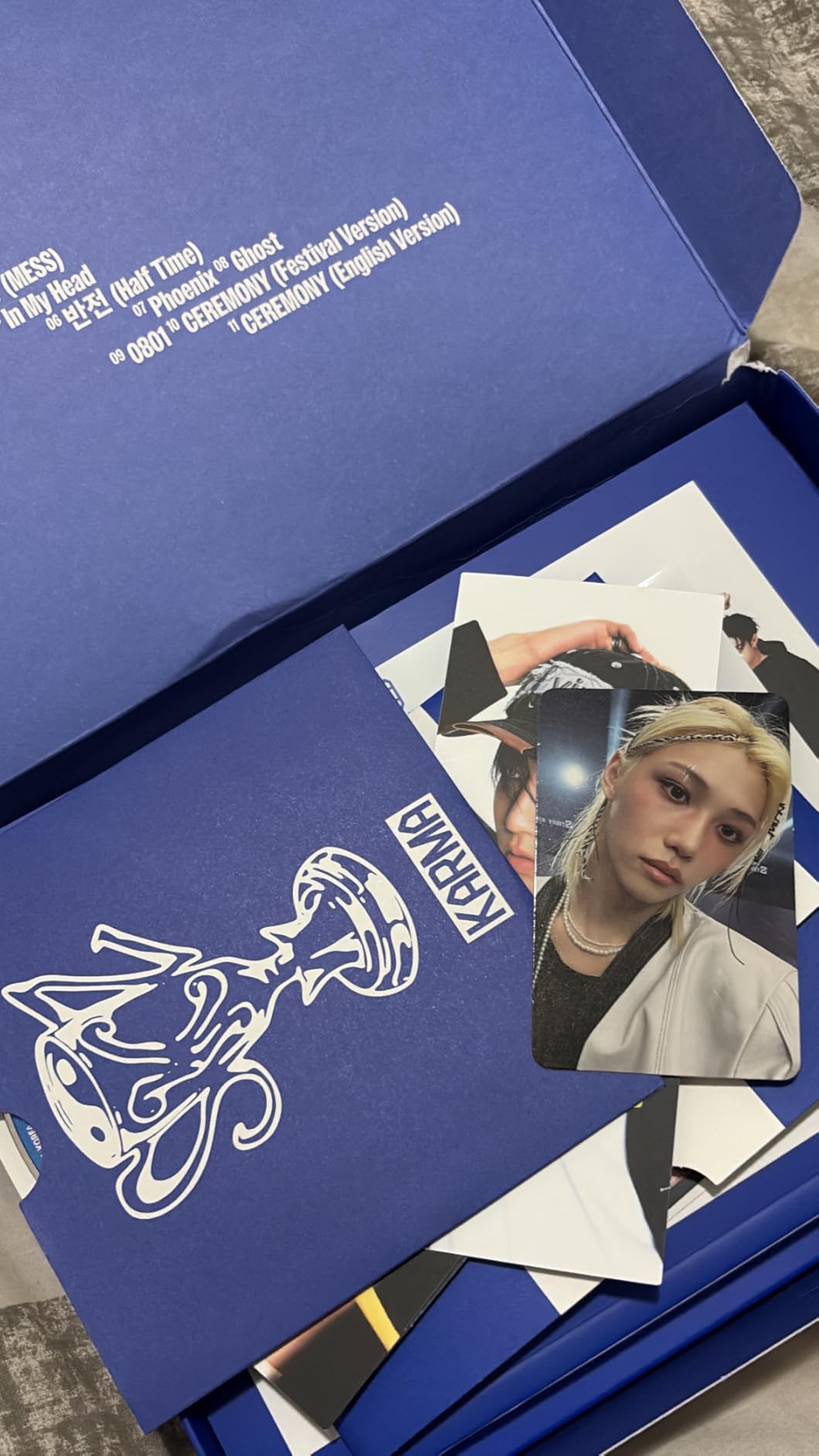 STRAY KIDS KARMA [CEREMONY Ver.] 4th Album + Pre-Order Gift & 3 Extra Photocards Set customer photo 1