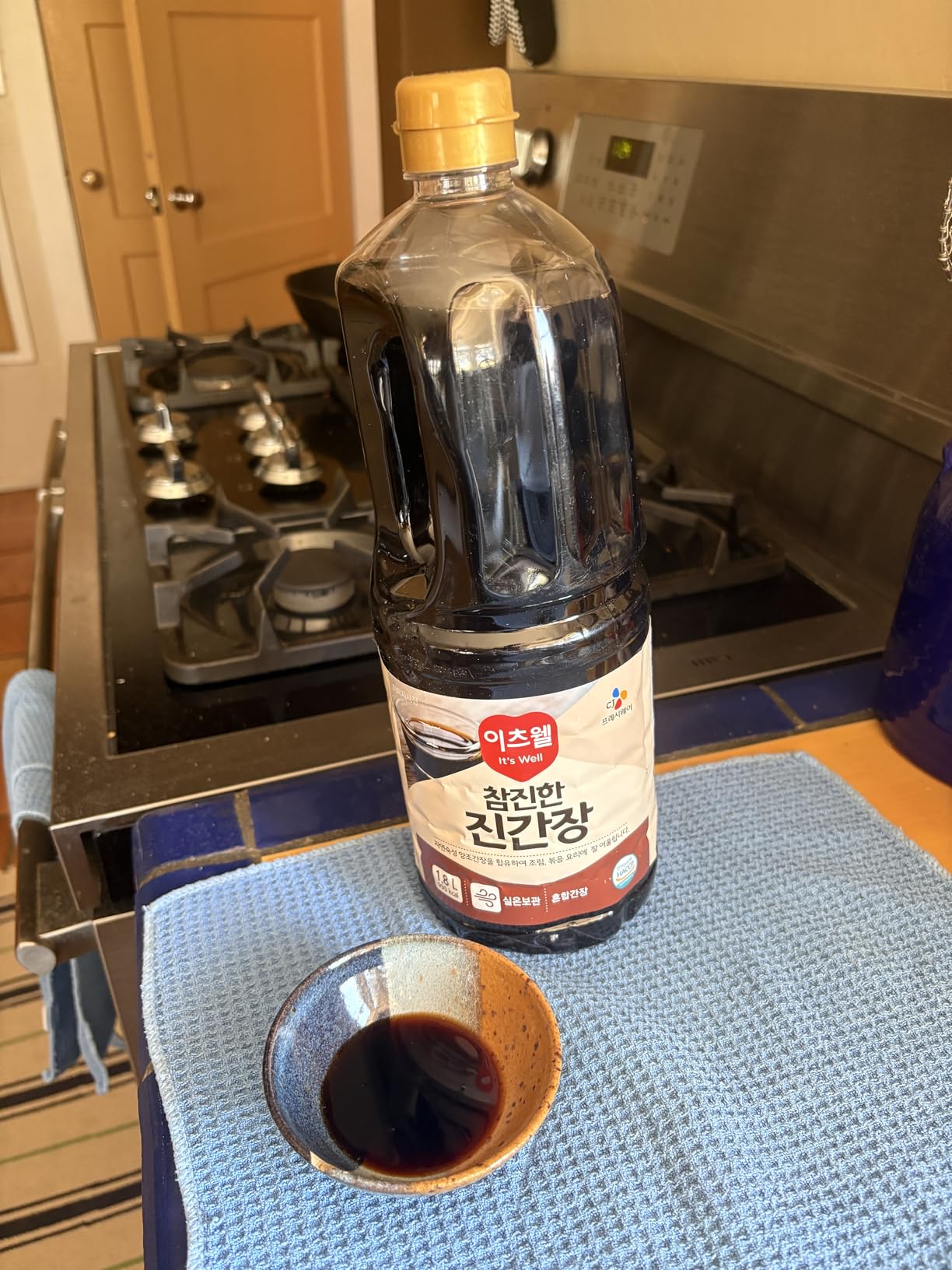 Korean Food CJ Freshway Naturally Brewed Soy Sauce, Cooking, 60.9oz (3.8lb) | Naturally brewed Korean soy sauce suitable for cooking, marinades, and family-size use customer photo 2