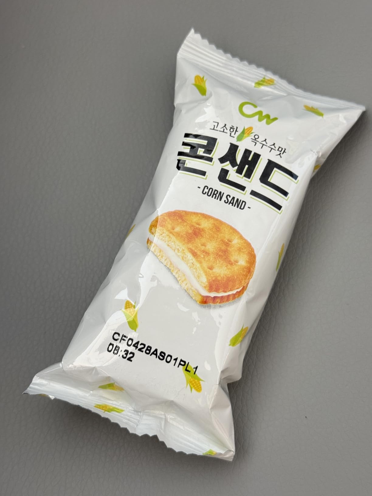 Korean Food CW Corn Sandwich Biscuits Sweet Corn Cream 12 Packs 12.7oz customer photo 2