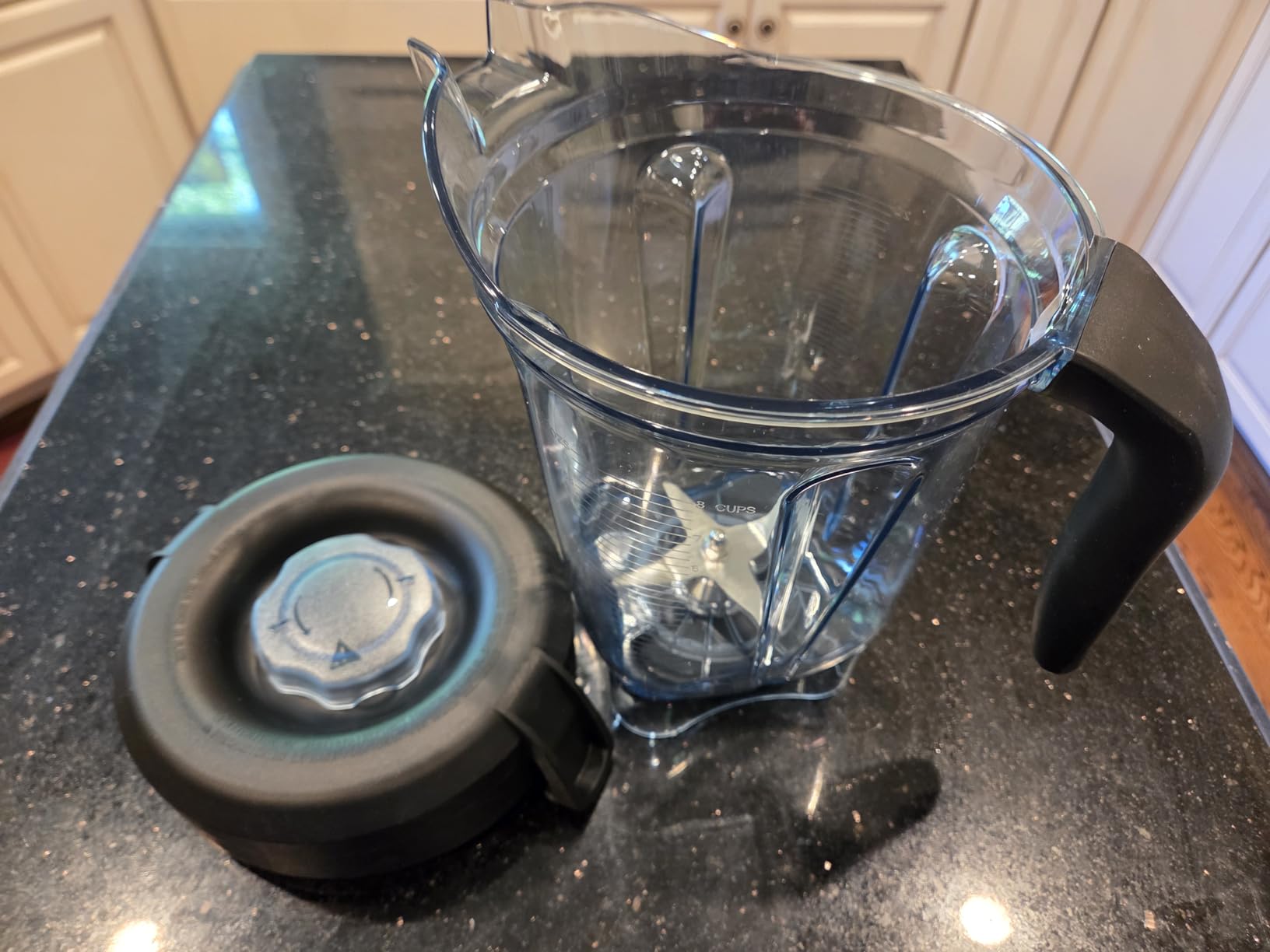 Vitamix VX1 Professional-Grade Blender, 64 oz. Container, Black customer photo 1