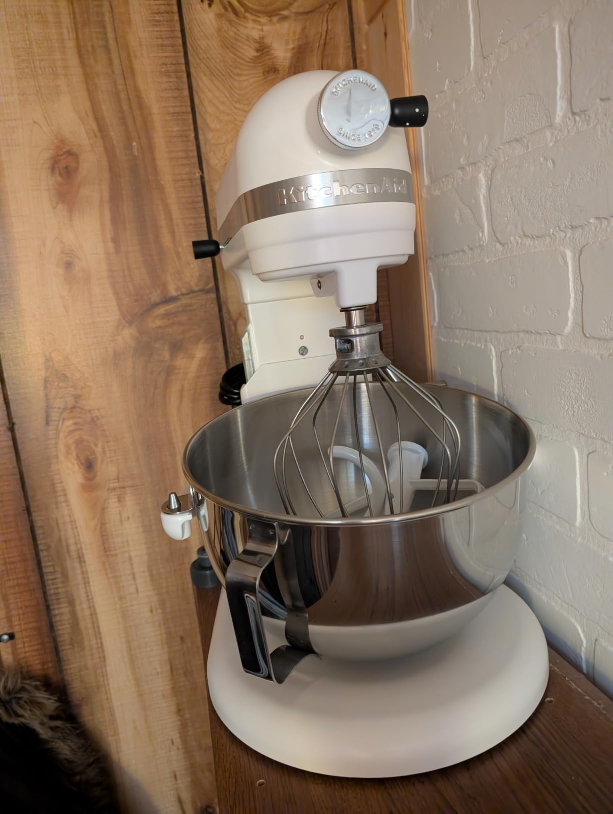 KitchenAid 5.5-Qt Bowl-Lift Stand Mixer, KSM55SXXX, Porcelain White customer photo 1