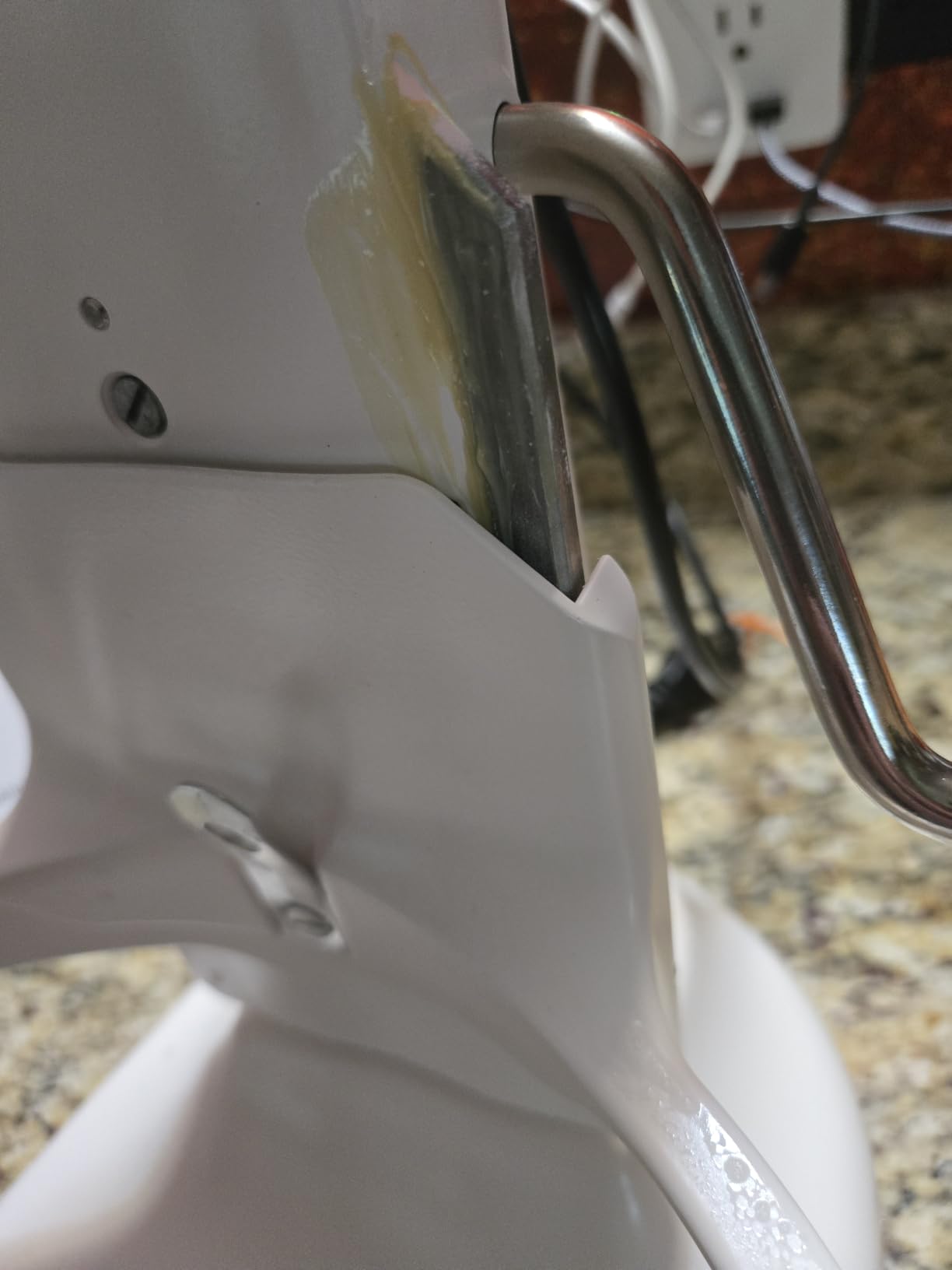 KitchenAid 5.5-Qt Bowl-Lift Stand Mixer, KSM55SXXX, Porcelain White customer photo 2