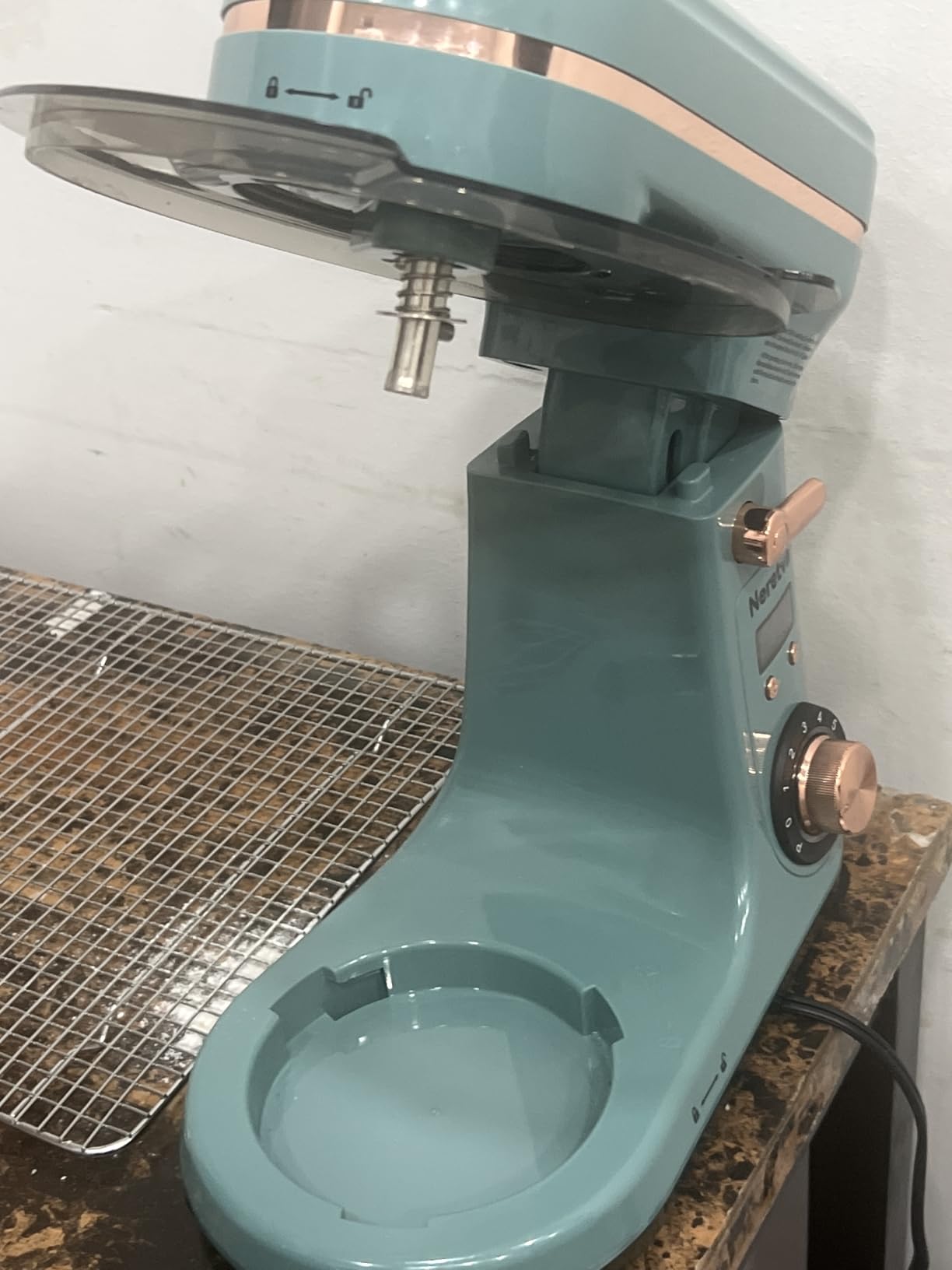 Neretva Super Stable Stand Mixer with Low Noise Operation, 6.34 QT Capacity | Powerful DC Motor Household Stand Mixer customer photo 1