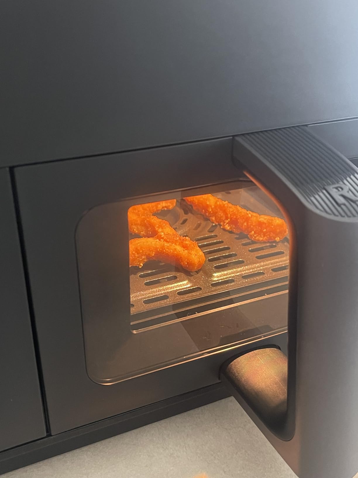 Cosori TWINFRY 9 QT Double Air Fryer, Removable Divider, PFAS-Free Ceramic | Dual 4.5Qt & Full 9Qt, Two Ways to Cook, 6-in-1, Independent Cooking, Match&Sync, Dishwasher-Safe, Countertop Friendly customer photo 1