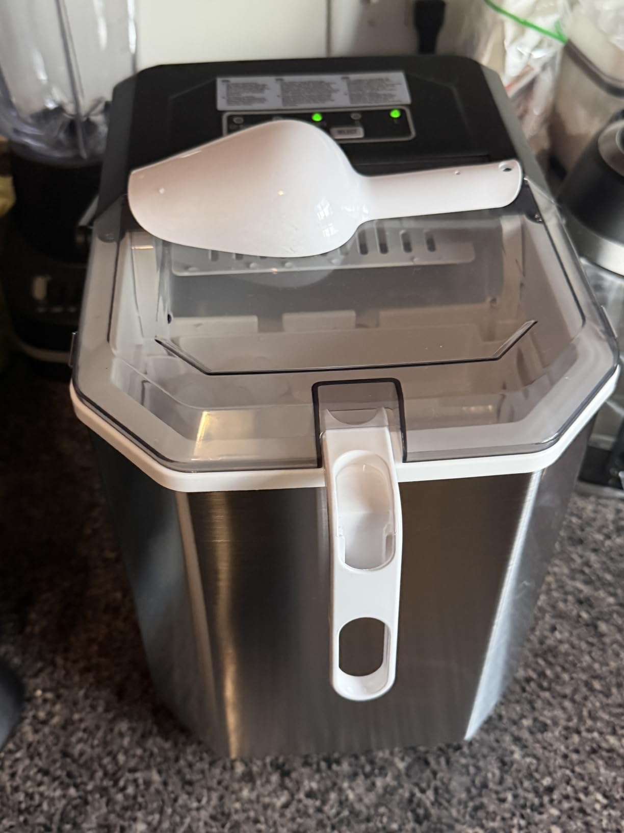 Silonn Nugget Ice Maker Countertop with Detachable Basket and Handle, Soft Chewable Nugget Ice, 6-Minute Ice Making, 33 lbs/24H, 40dB Quiet Operation, Self-Cleaning, Compact Countertop Size customer photo 2