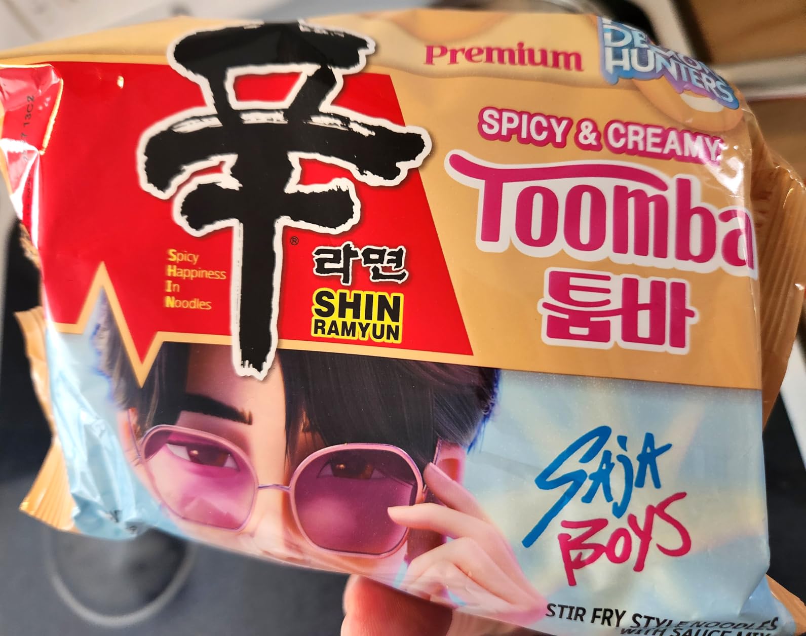 Nongshim Shin Ramyun Toomba & Chapagetti, Korean Stir-Fry Ramen, 8 Pack | Stir-fry ramen duo with creamy garlic-mushroom and roasted black bean sauce profiles customer photo 2