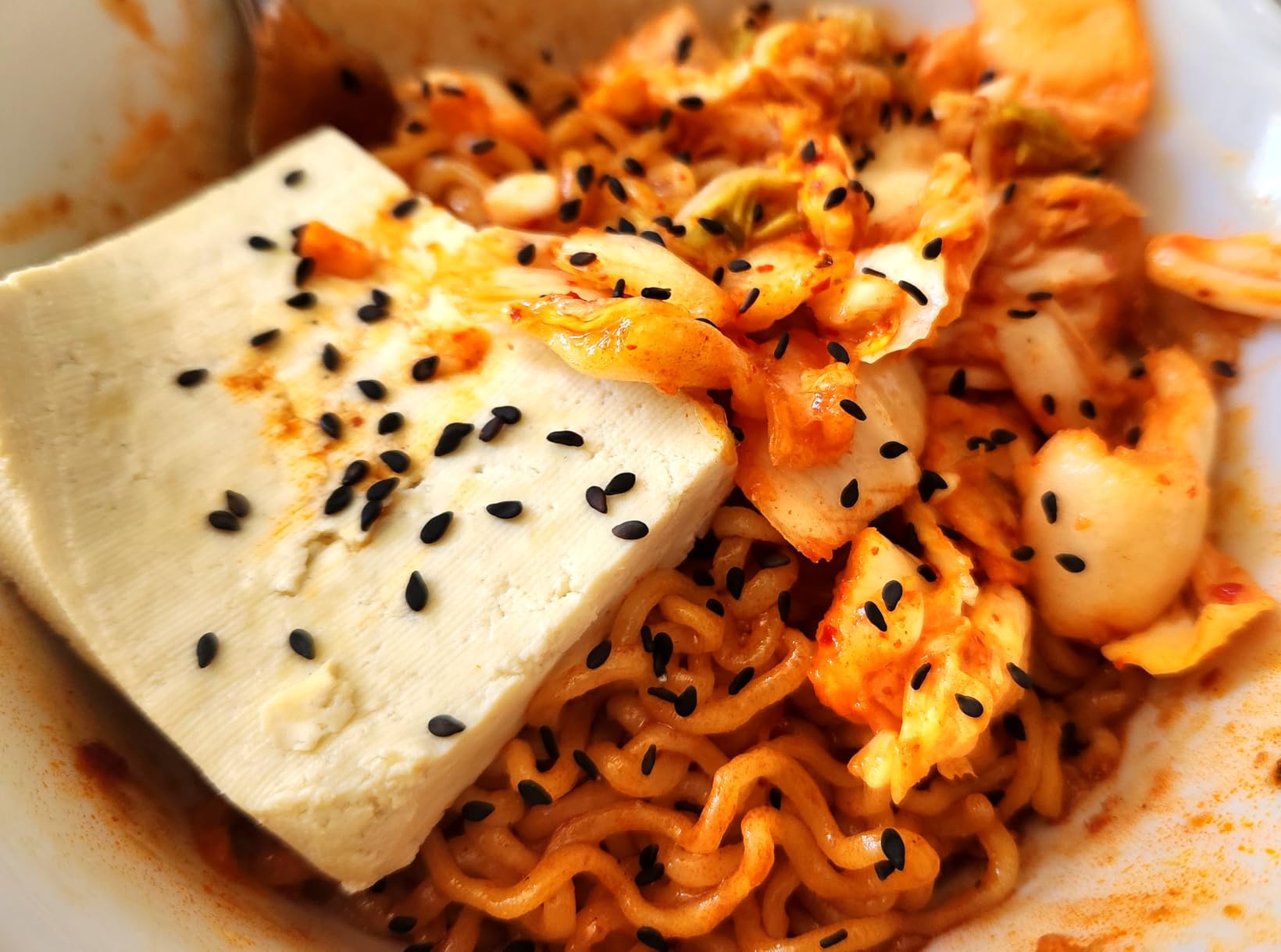 Nongshim Shin Ramyun & Kimchi Stir-Fry, Spicy Korean Ramen, 8 Packs | Instant noodle duo with spicy beef broth and tangy kimchi sauce, soup and stir-fry styles customer photo 2