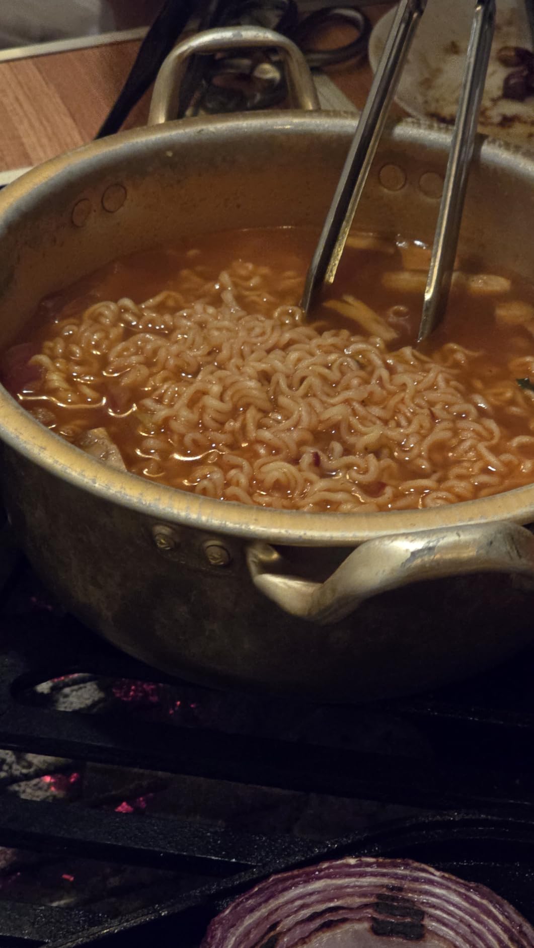 Nongshim Shin Ramyun & Chapagetti, Ramen Noodles Variety Pack, 8 Packs | Instant noodle duo with spicy beef broth and roasted black bean sauce, soup and stir-fry styles customer photo 1