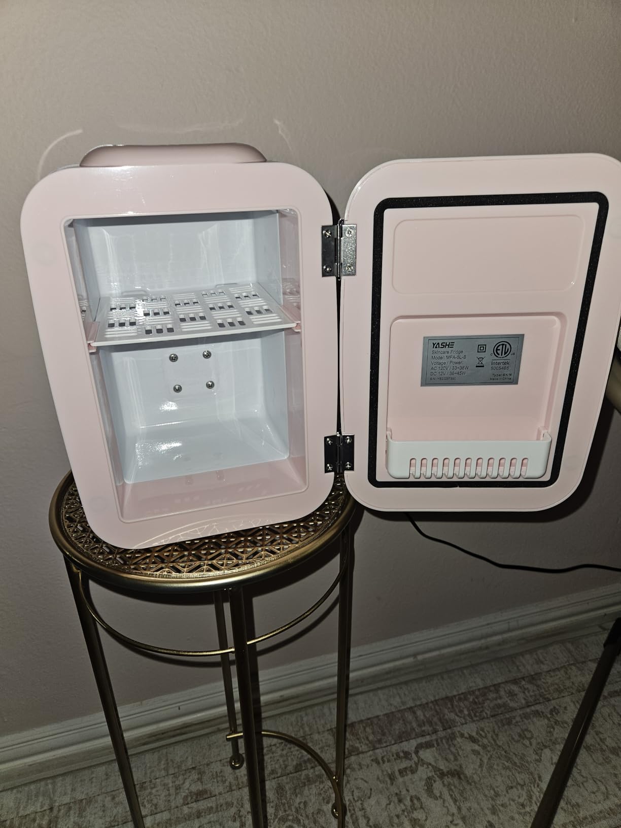 Mini Fridge for Bedroom - 4 Liter/6 Can Mini Makeup Fridge, 110V AC/ 12V DC Portable Thermoelectric Cooler&Warmer for Skincare, Drink, Cosmetic, Medicine customer photo 2