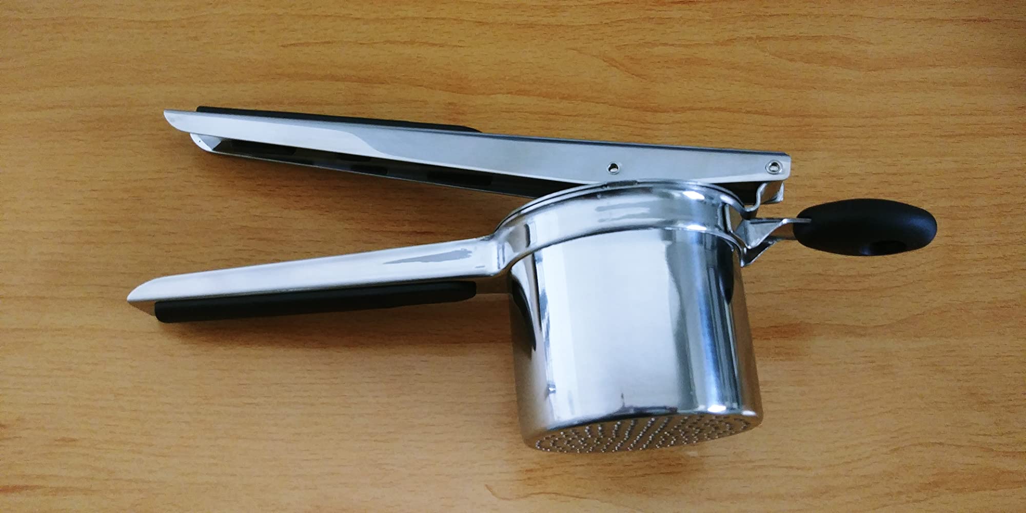 OXO Good Grips Stainless Steel Potato Ricer customer photo 2